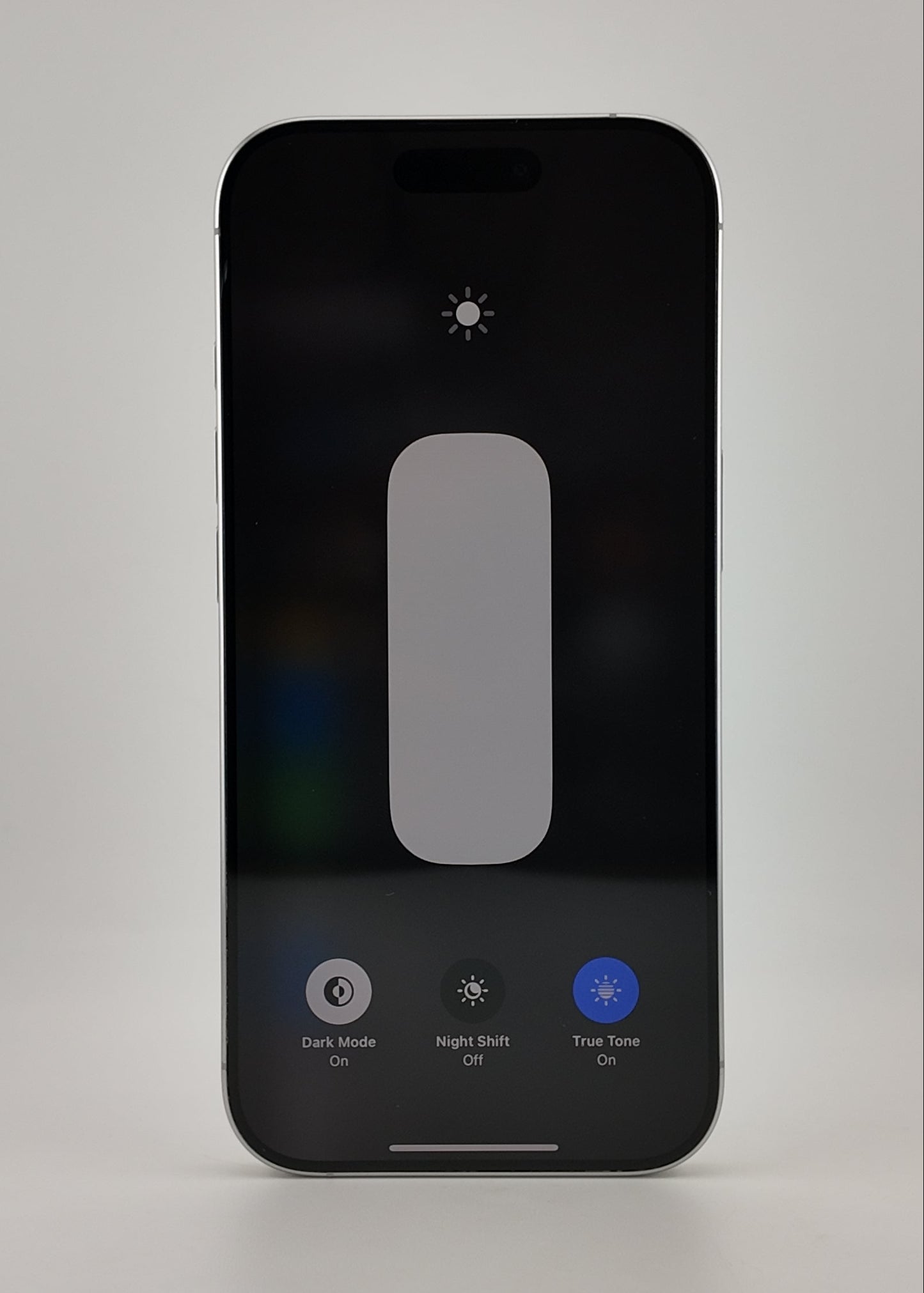 IPHONE 16 PRO / BLANCO TITANIO / 128GB