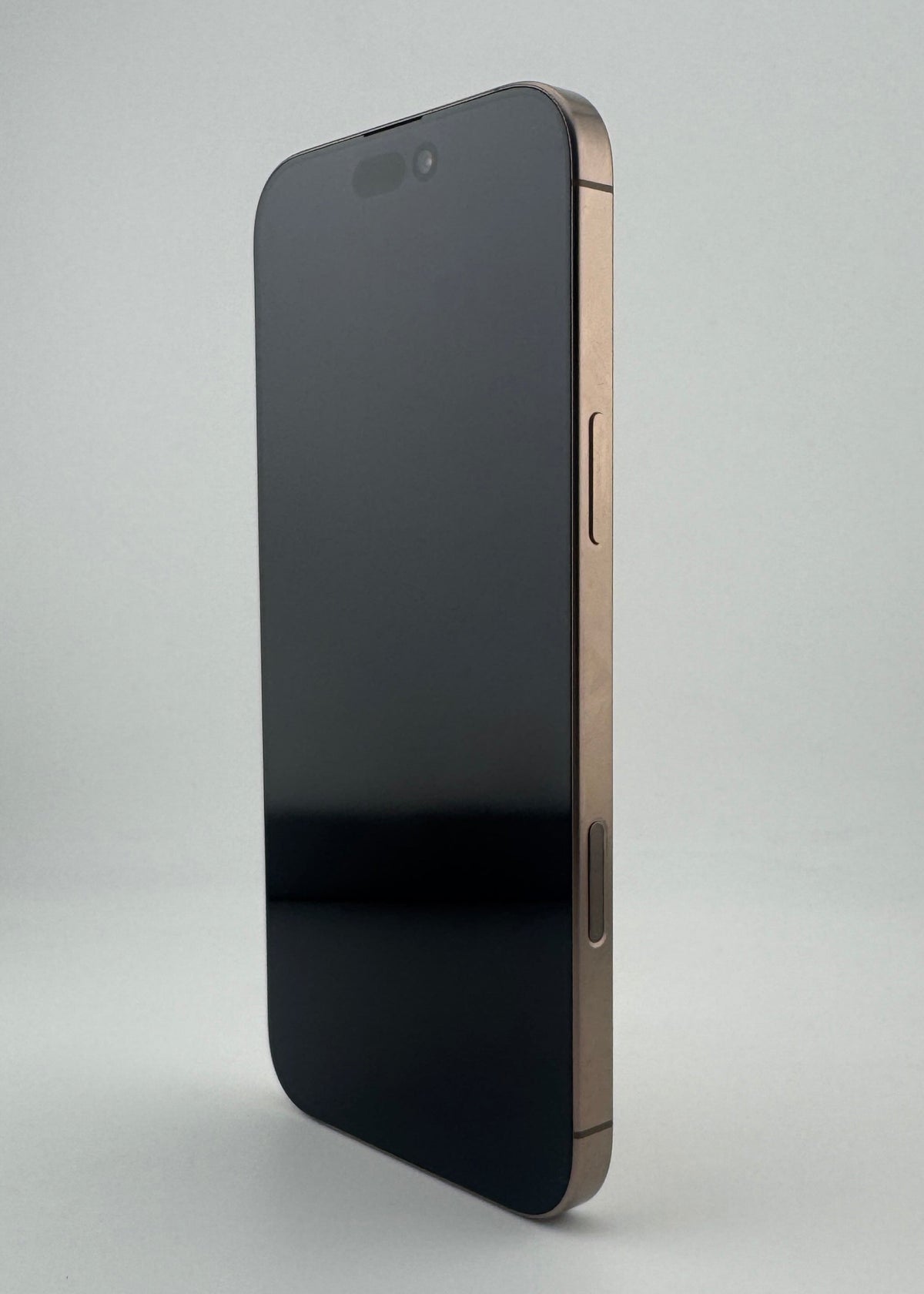 IPHONE 16 PRO MAX / DESIERTO TITANIO / 256GB