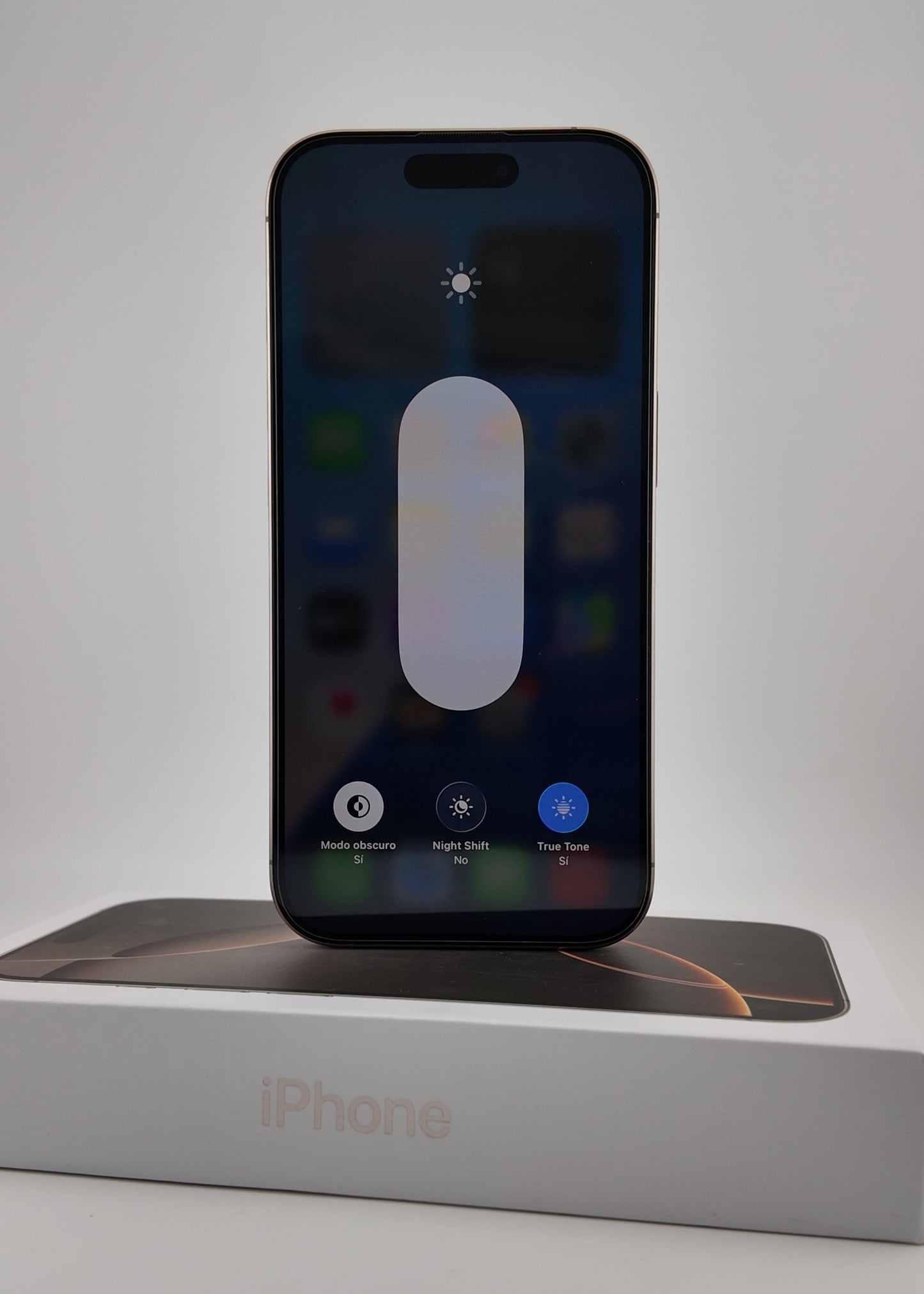 IPHONE 16 PRO / DESIERTO TITANIO / 256GB