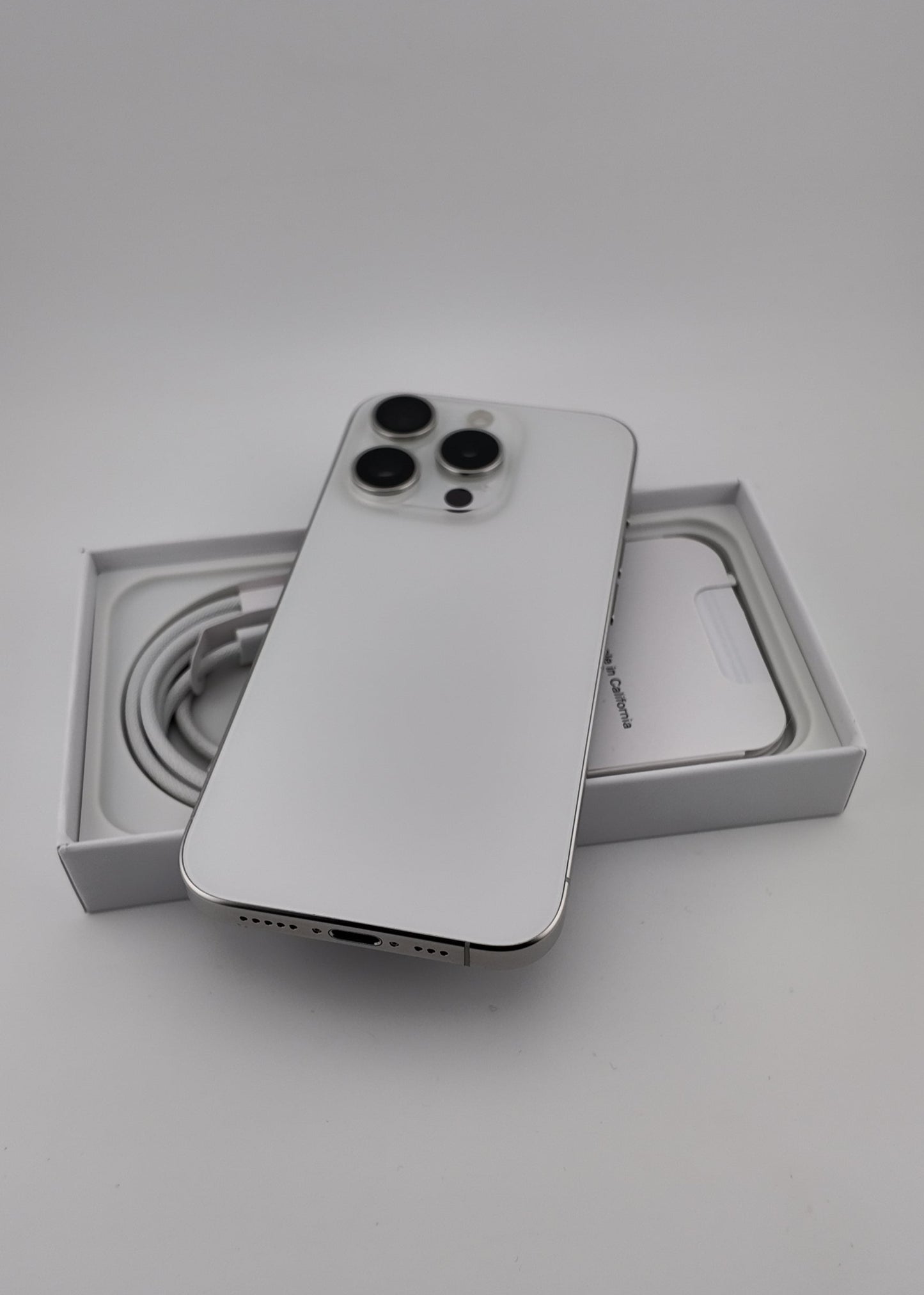 IPHONE 15 PRO / SILVER TITANIO / 256GB