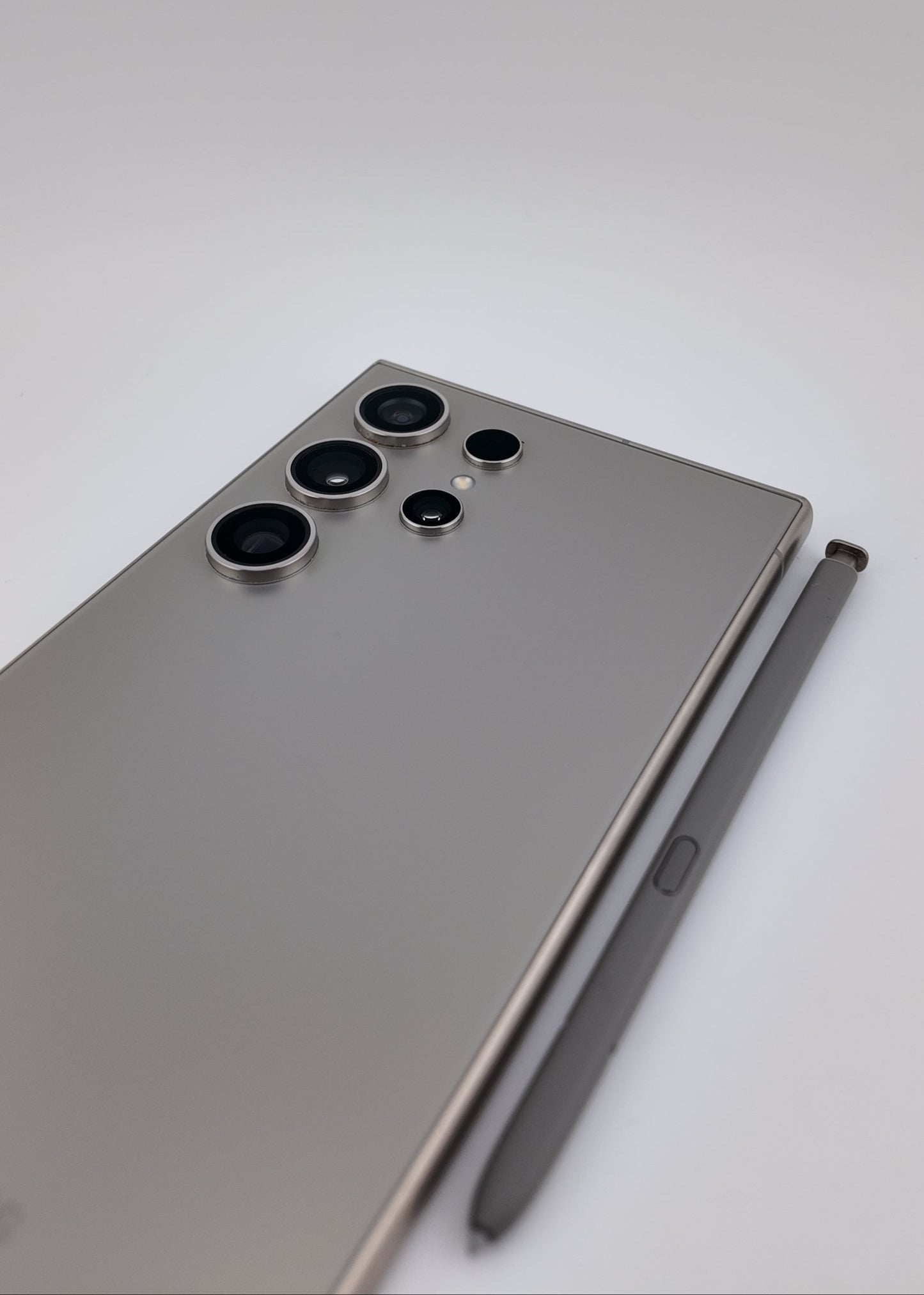 SAMSUNG S24 ULTRA / GRIS TITANIO / 256GB