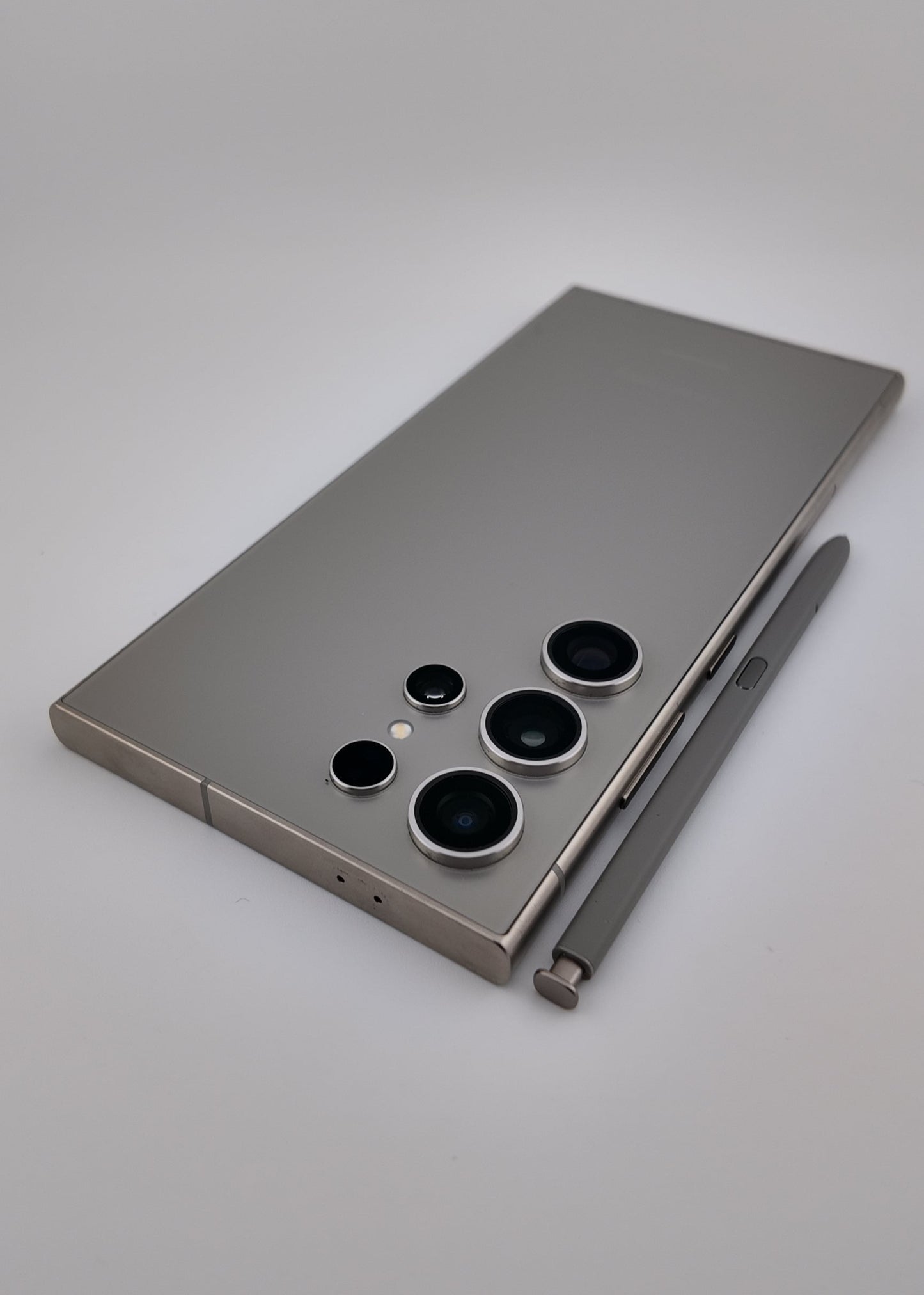 SAMSUNG S24 ULTRA / GRIS TITANIO / 256GB