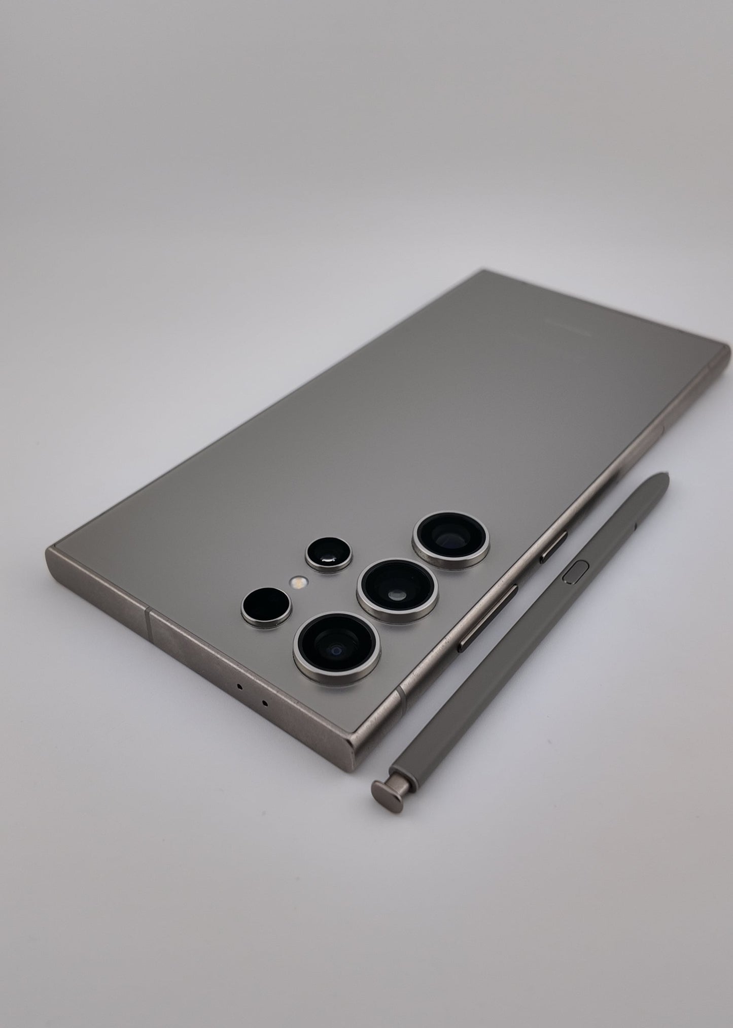 SAMSUNG S24 ULTRA / GRIS TITANIO / 256GB