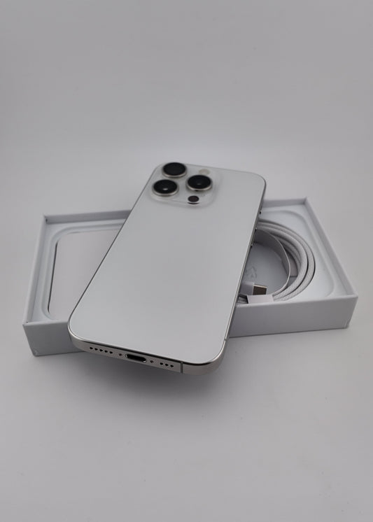 IPHONE 15 PRO / BLANCO TITANIO / 256GB