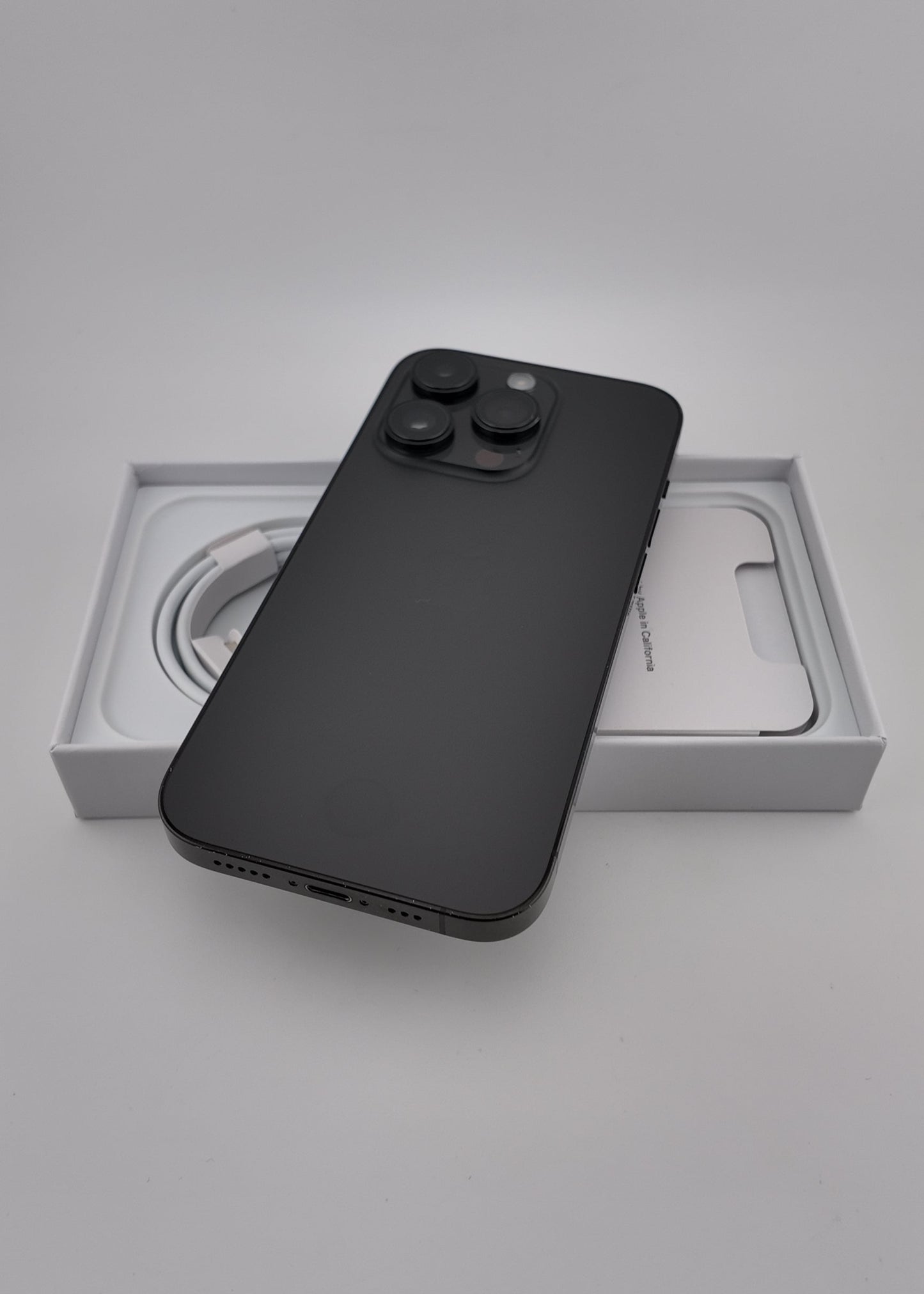 IPHONE 14 PRO / NEGRO ESPACIAL / 256GB