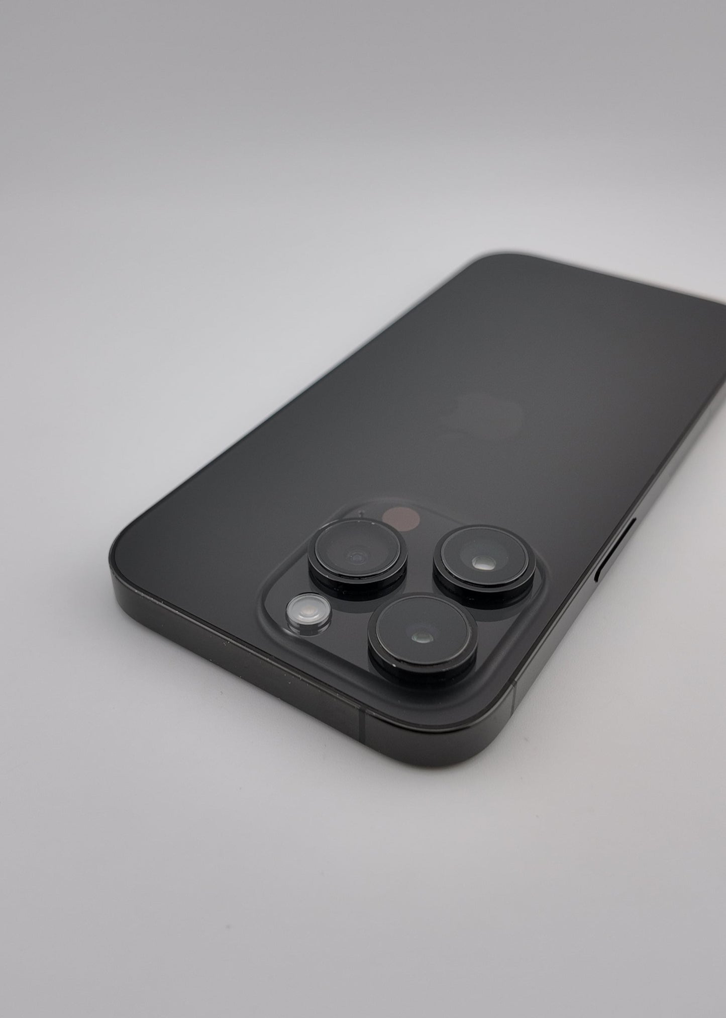 IPHONE 14 PRO / NEGRO ESPACIAL / 256GB