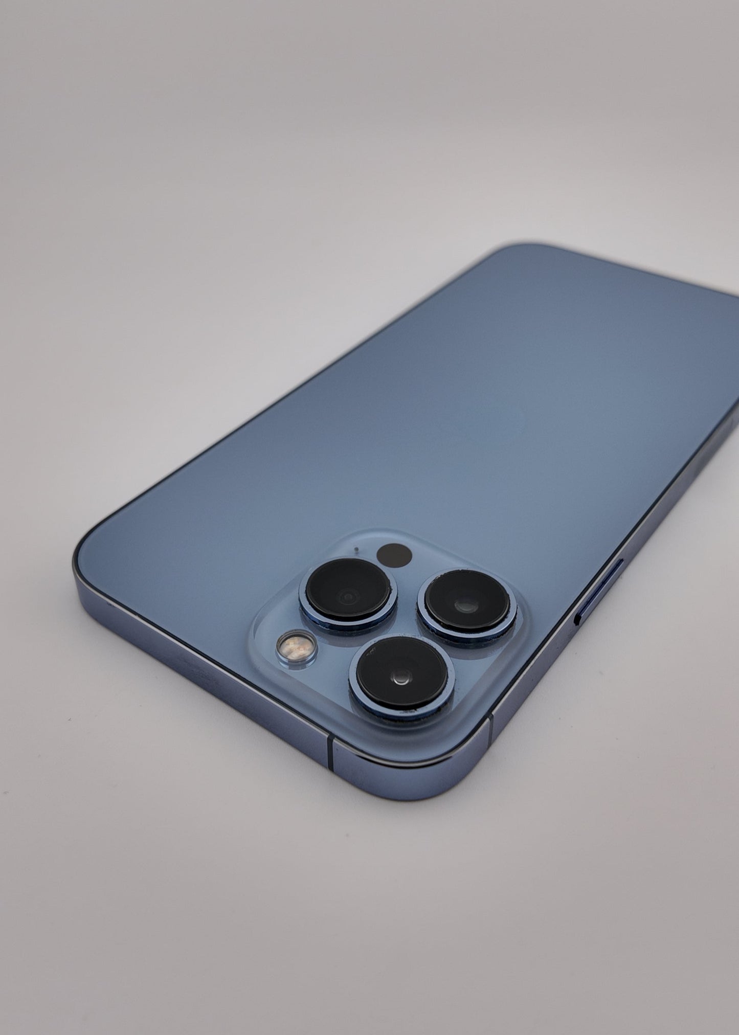 IPHONE 13 PRO MAX / AZUL SIERRA / 256GB