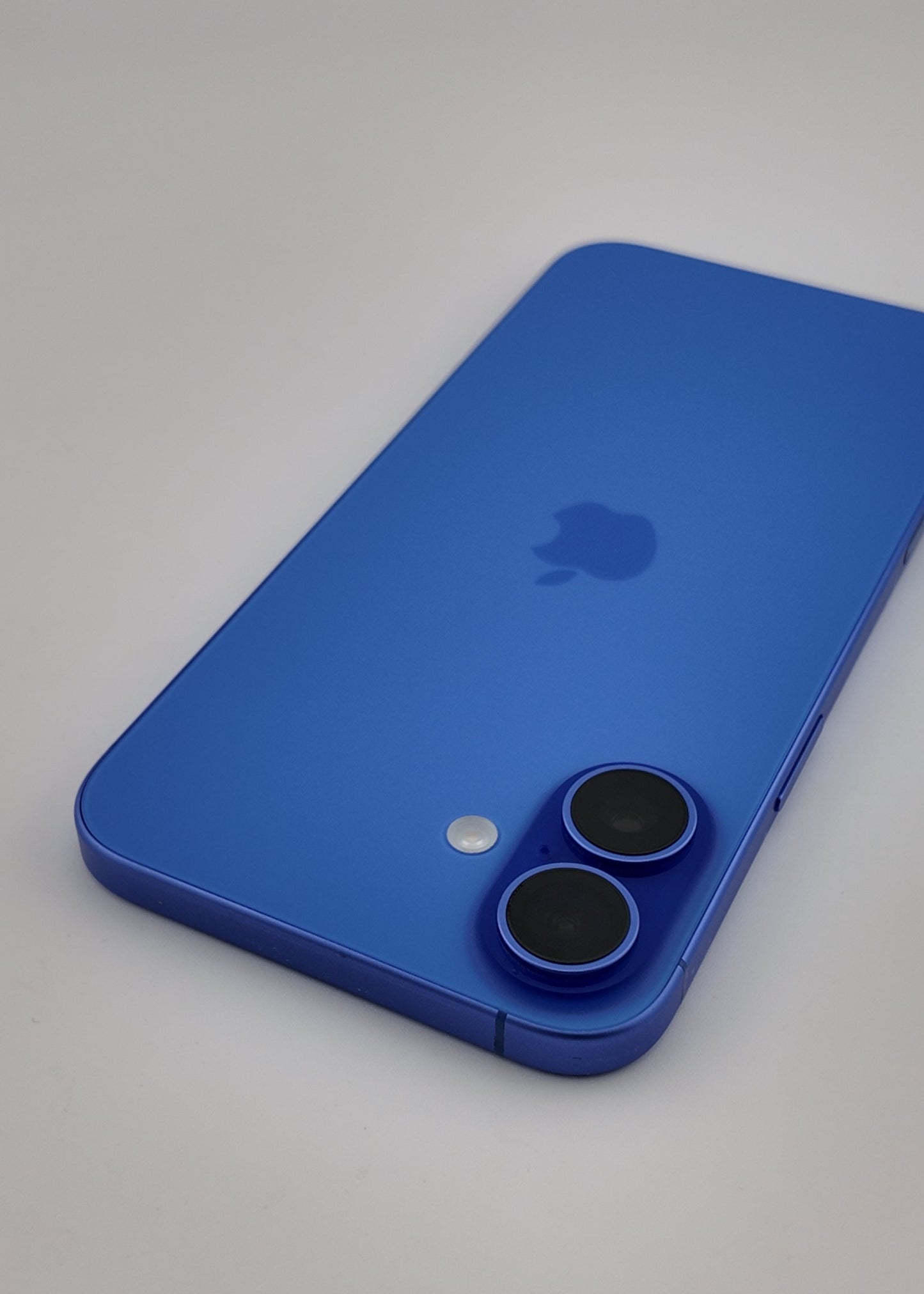 IPHONE 16 PLUS / ULTRAMARINO / 128GB
