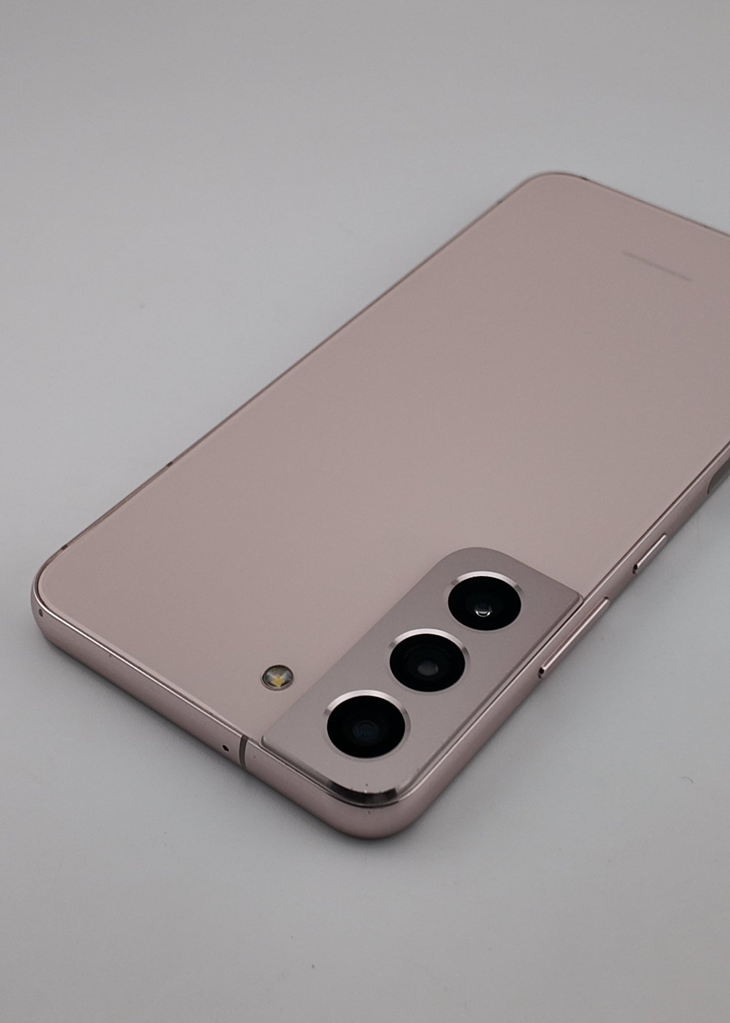 SAMSUNG S22 / ROSE GOLD / 128GB