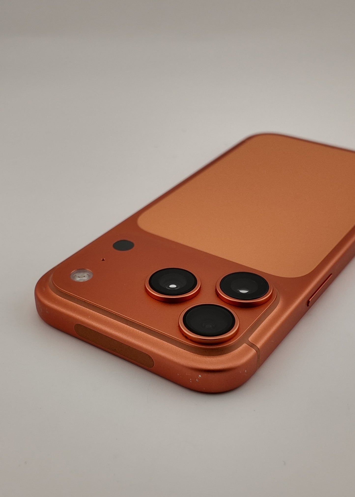 IPHONE 17 PRO / NARANJA CÓSMICO / 256GB