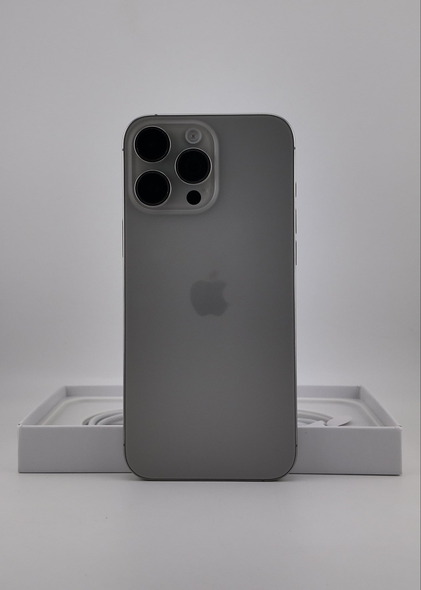 IPHONE 16 PRO MAX / NATURAL TITANIO / 256GB