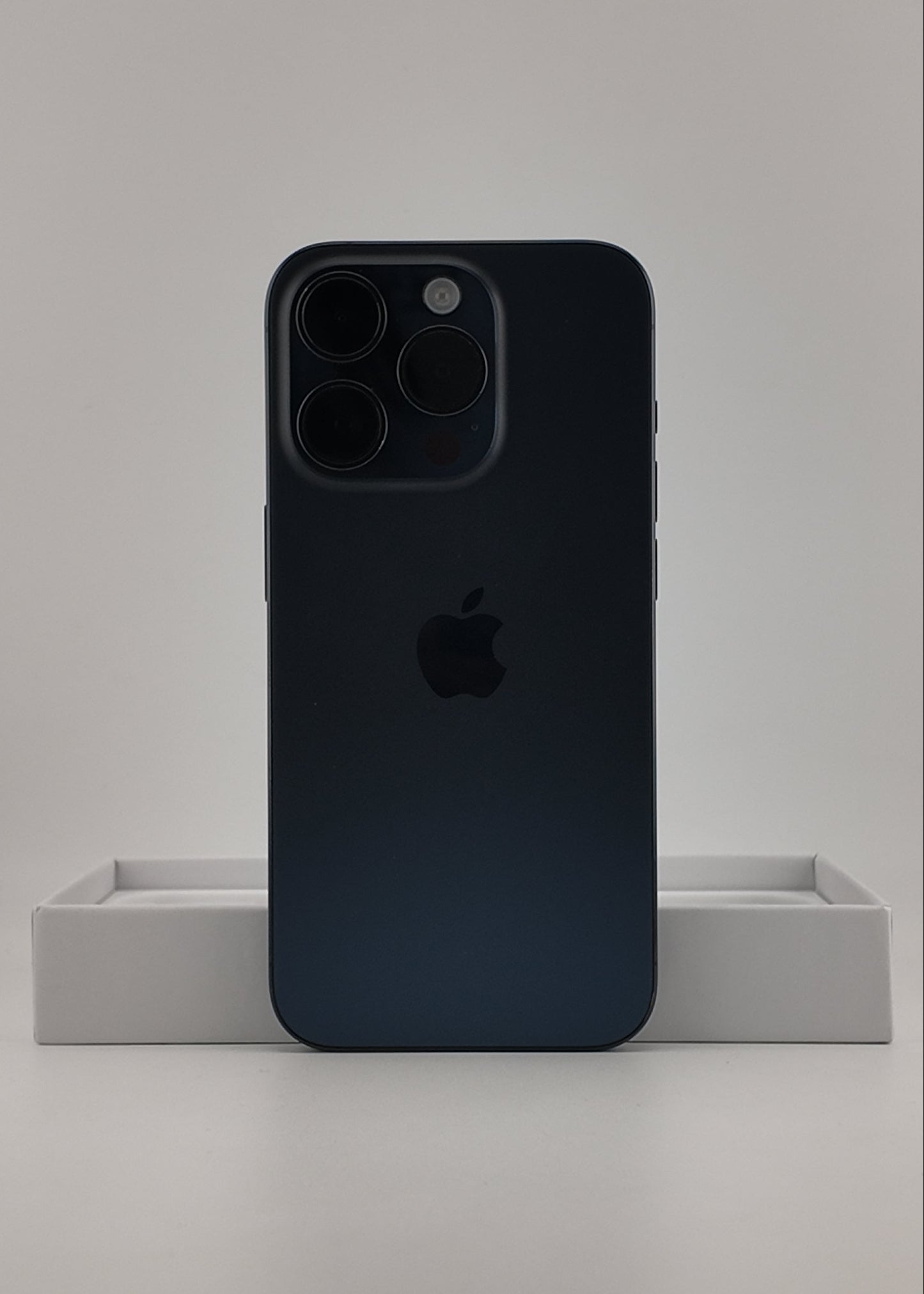 IPHONE 15 PRO / AZUL TITANIO / 256GB