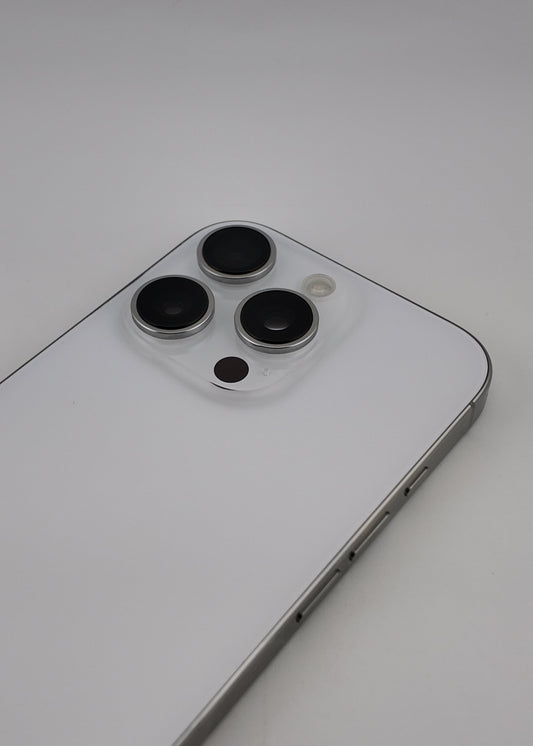 IPHONE 16 PRO / BLANCO TITANIO / 128GB