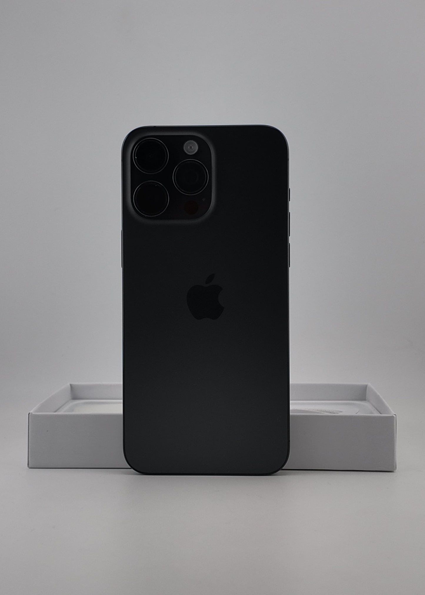 IPHONE 15 PRO MAX / NEGRO TITANIO / 256GB