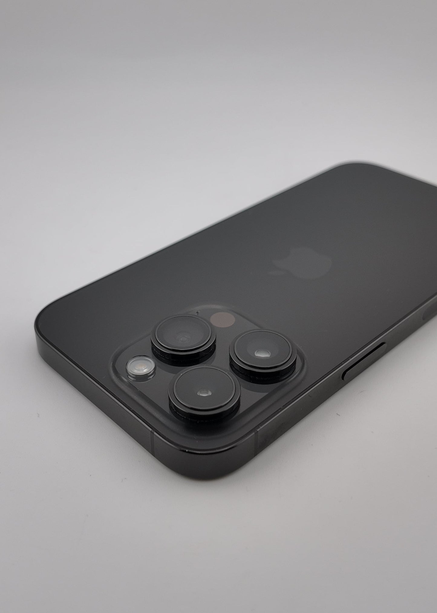 IPHONE 14 PRO / NEGRO ESPACIAL / 256GB