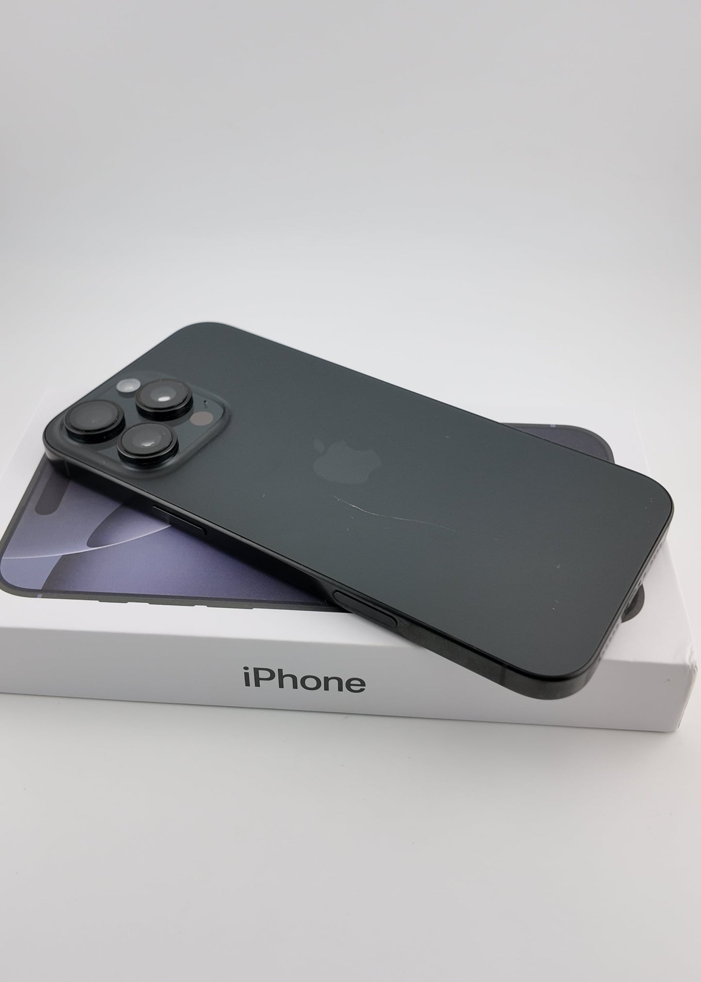 IPHONE 16 PRO MAX / NEGRO TITANIO / 256GB