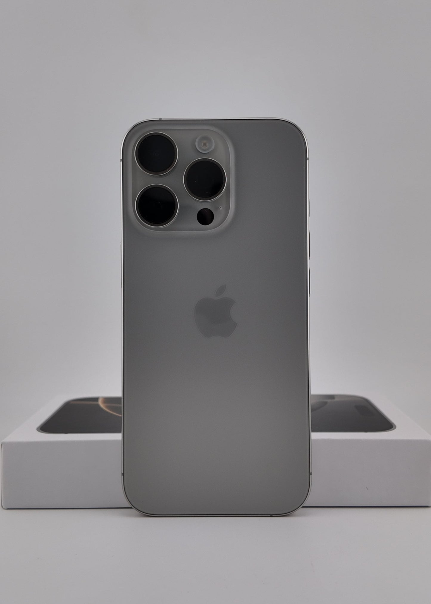 IPHONE 16 PRO / NATURAL TITANIO / 128GB