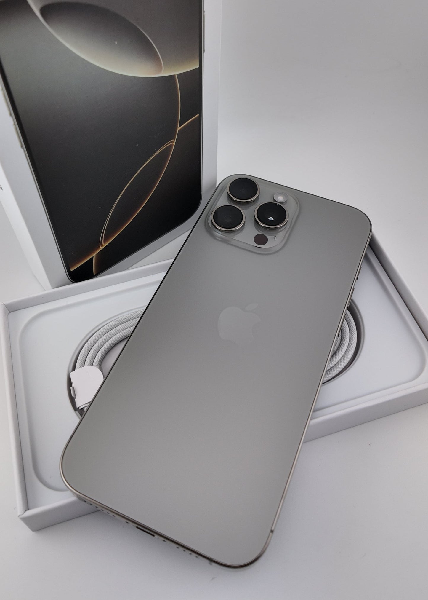 IPHONE 16 PRO MAX / NATURAL TITANIO / 256GB