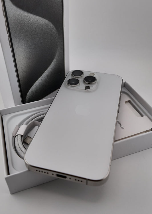 IPHONE 15 PRO / BLANCO TITANIO / 512GB