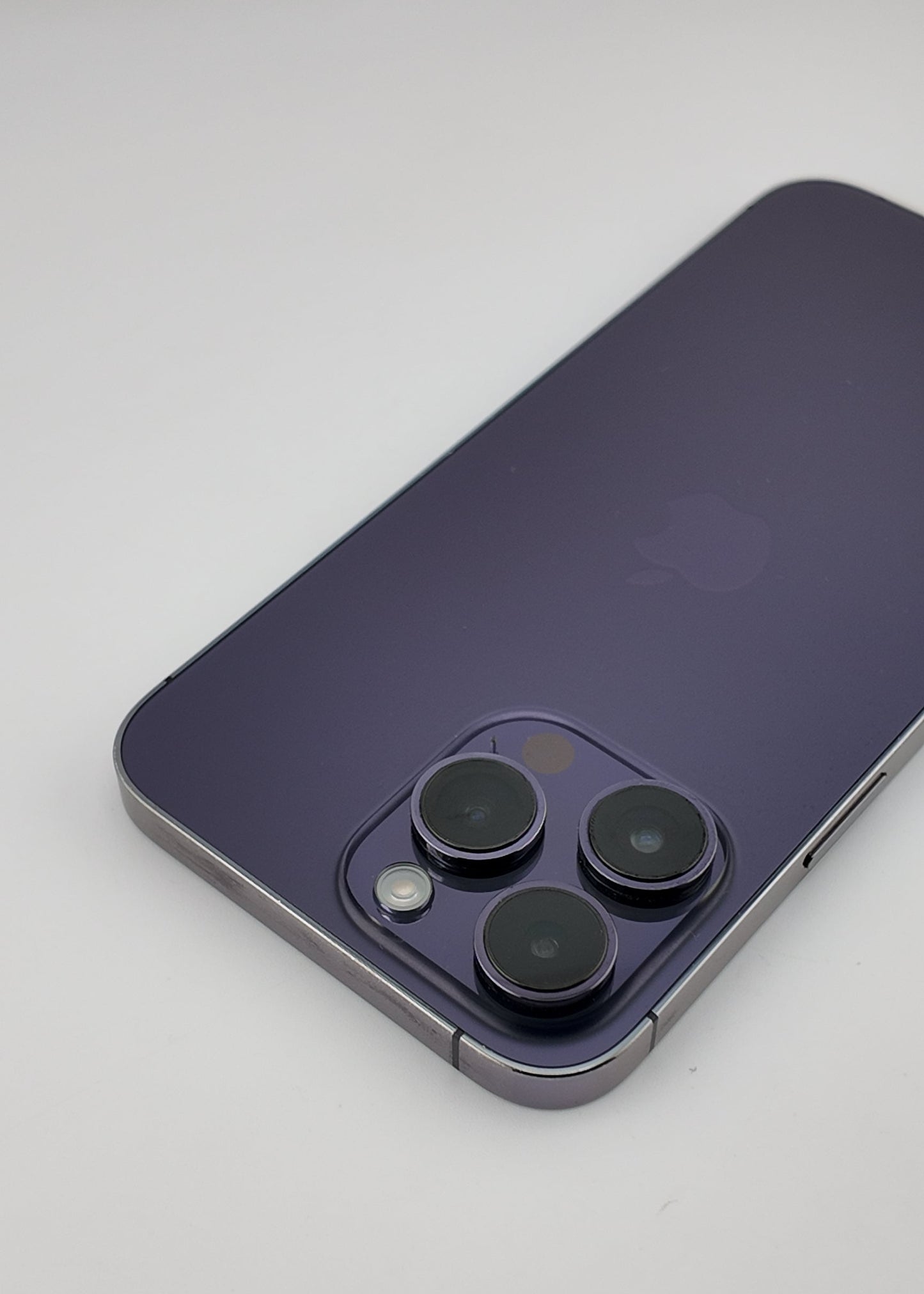 IPHONE 14 PRO MAX / MORADO OSCURO / 256GB