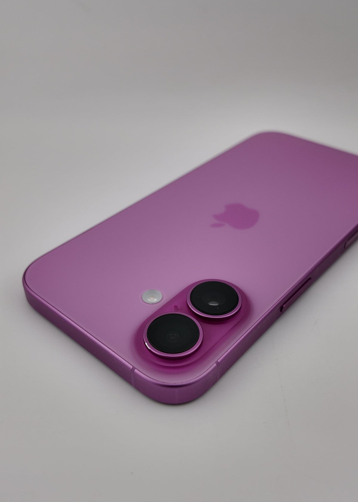 IPHONE 16 / ROSADO / 128GB