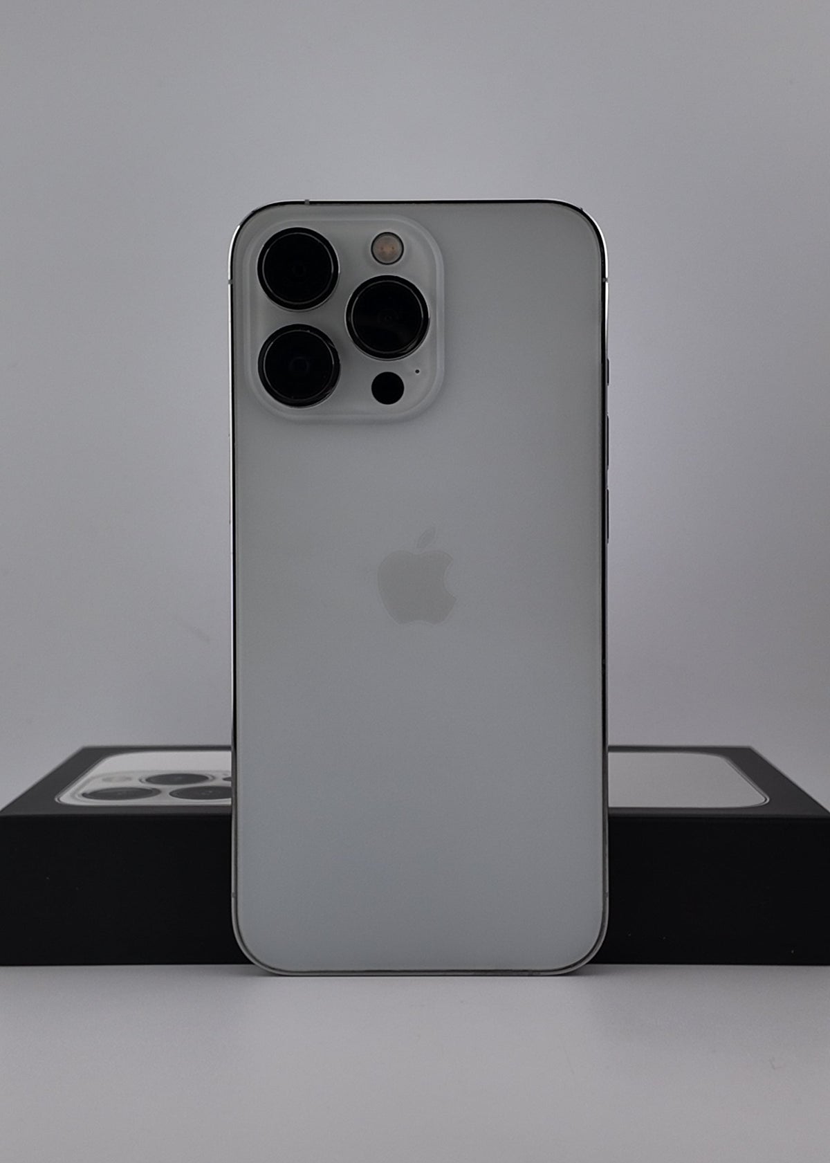 IPHONE 13 PRO / PLATA / 128GB