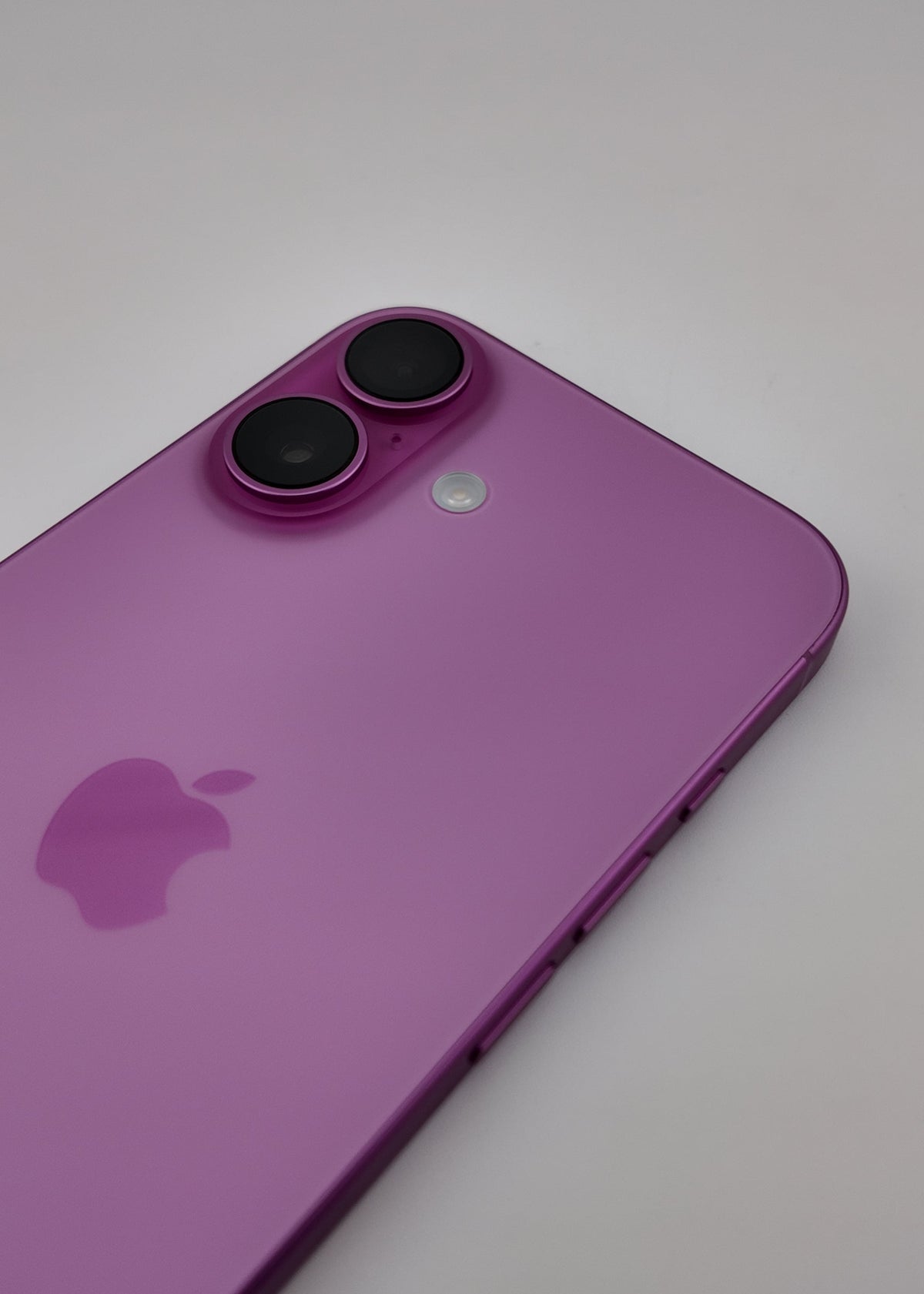 IPHONE 16 / ROSADO / 128GB