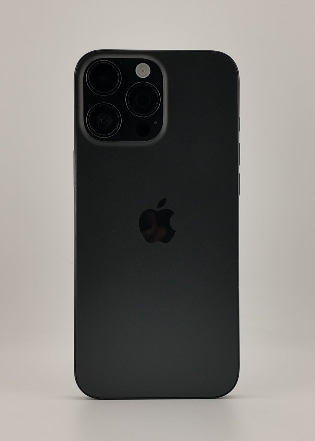 IPHONE 16 PRO MAX / NEGRO TITANIO / 256GB