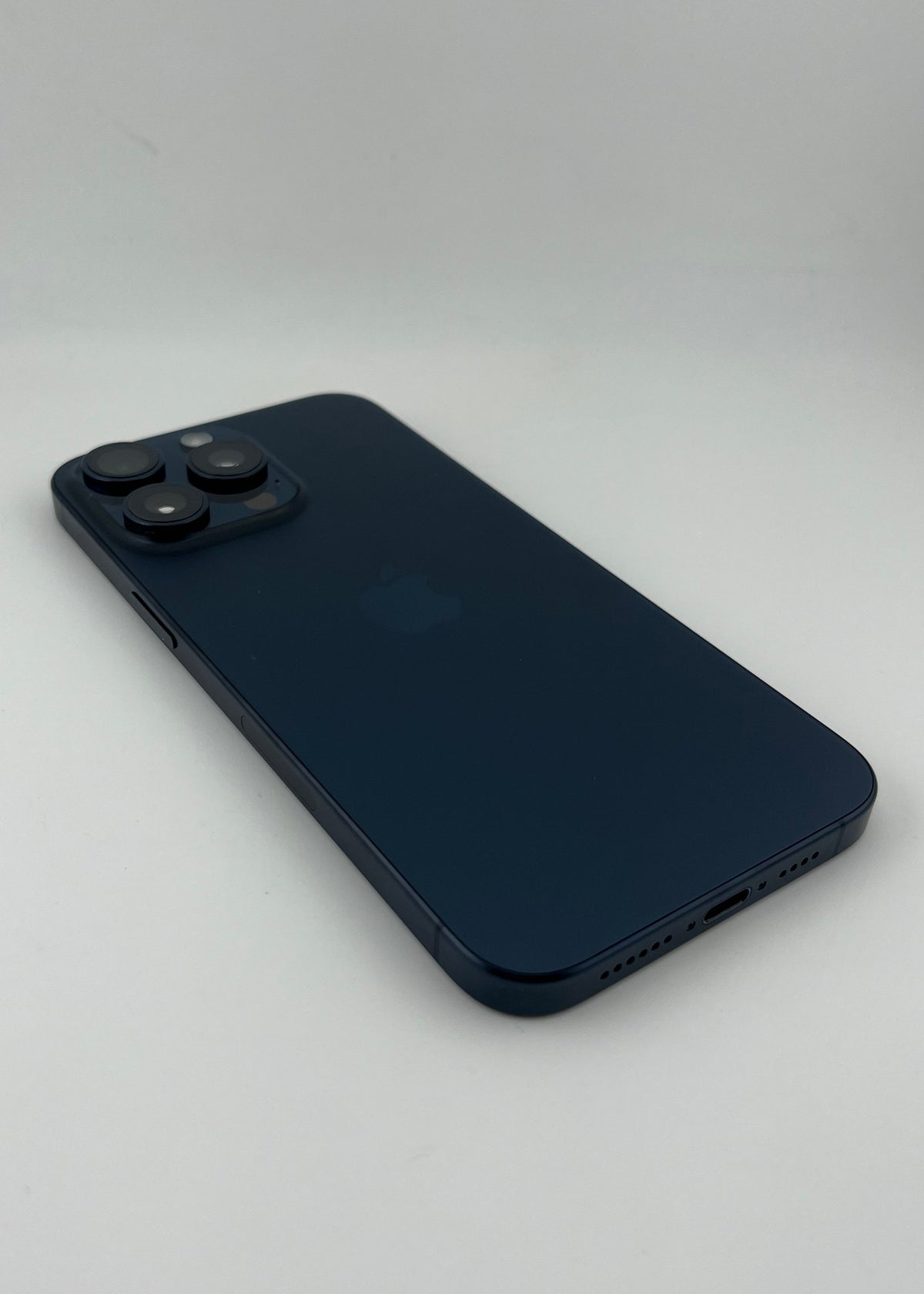 IPHONE 15 PRO MAX / AZUL TITANIO / 256GB