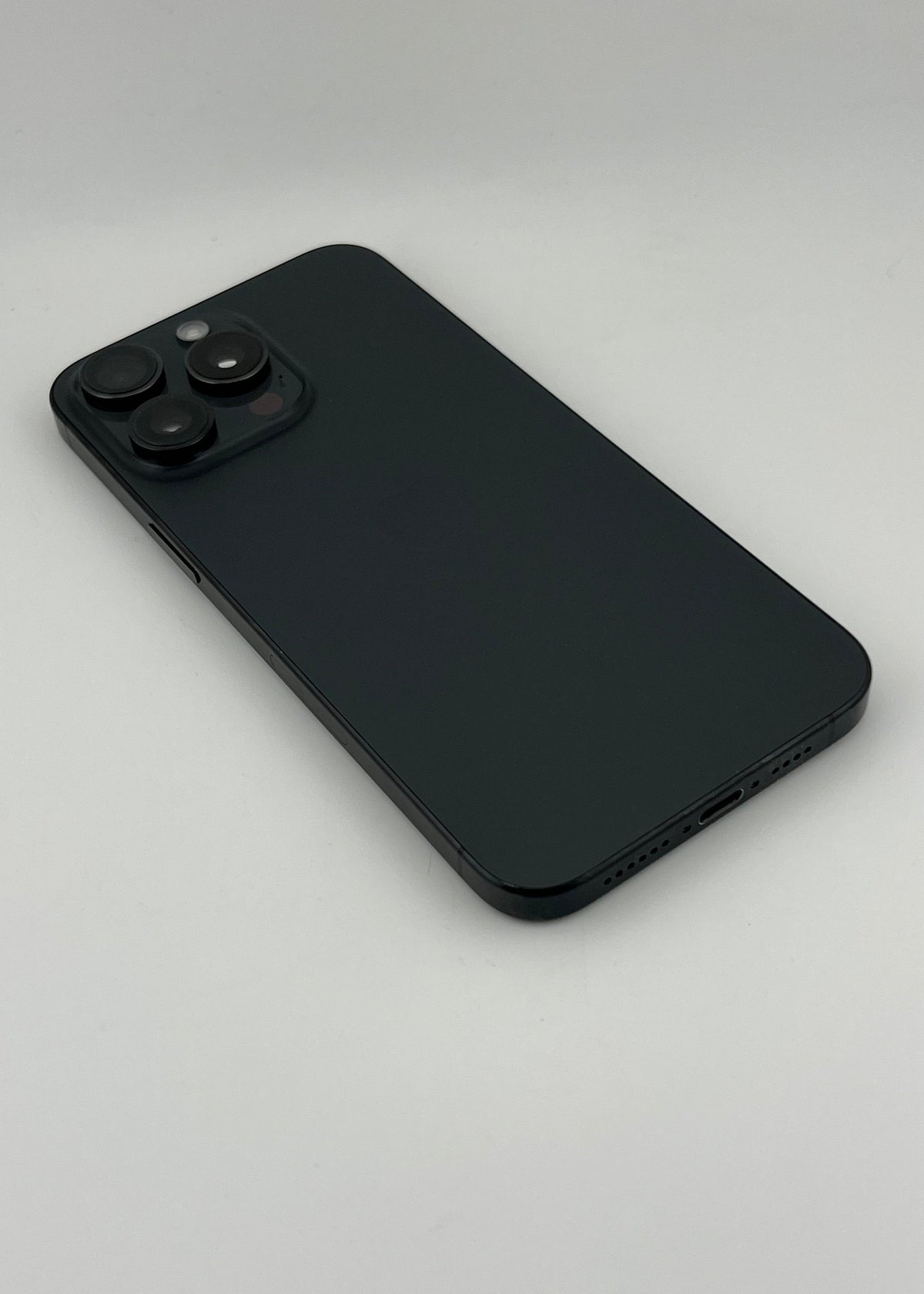 IPHONE 15 PRO MAX / NEGRO TITANIO / 256GB