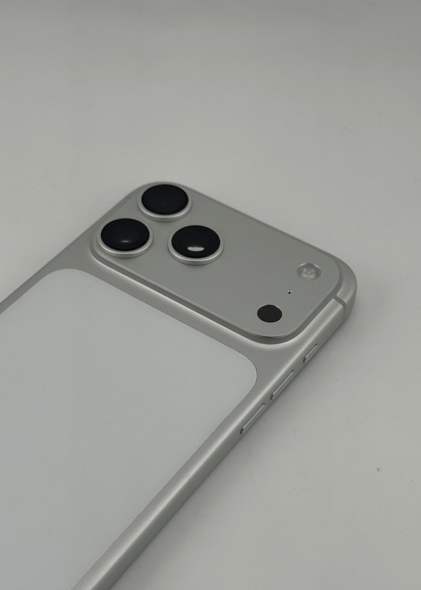 IPHONE 17 PRO MAX / PLATA / 256GB