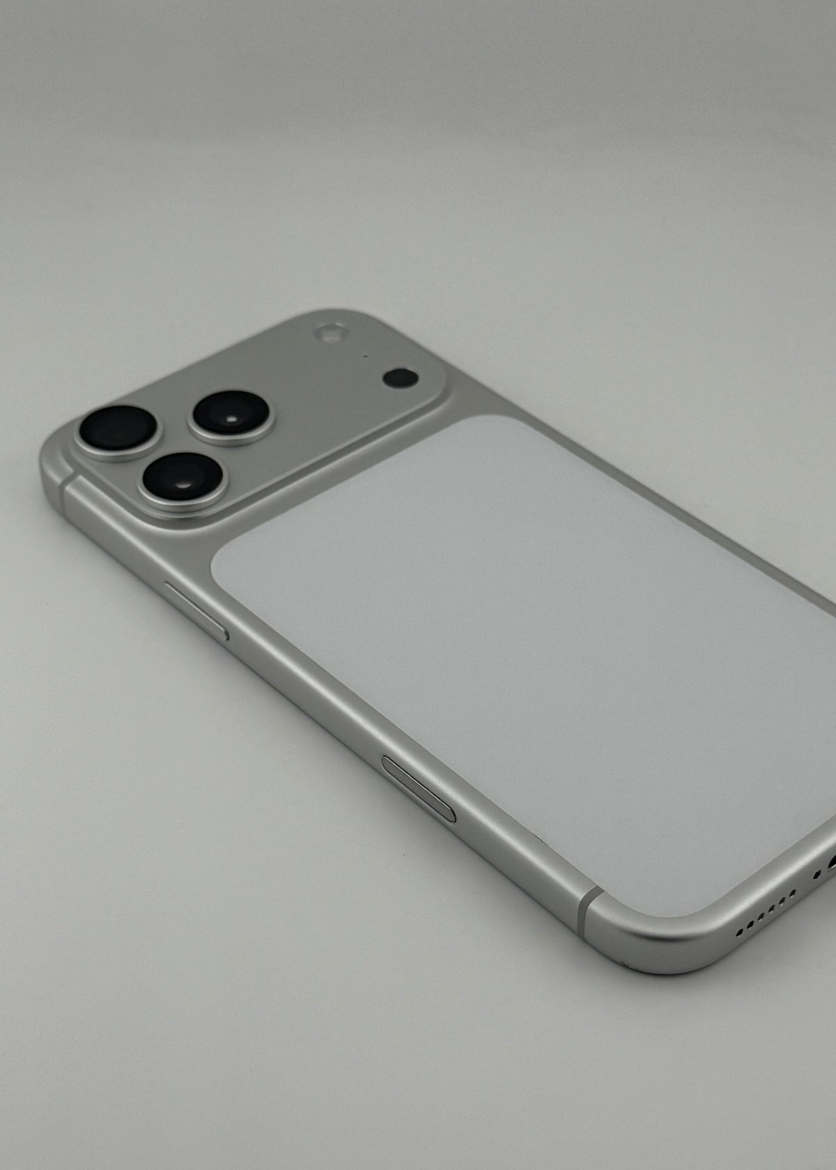 IPHONE 17 PRO MAX / PLATA / 256GB