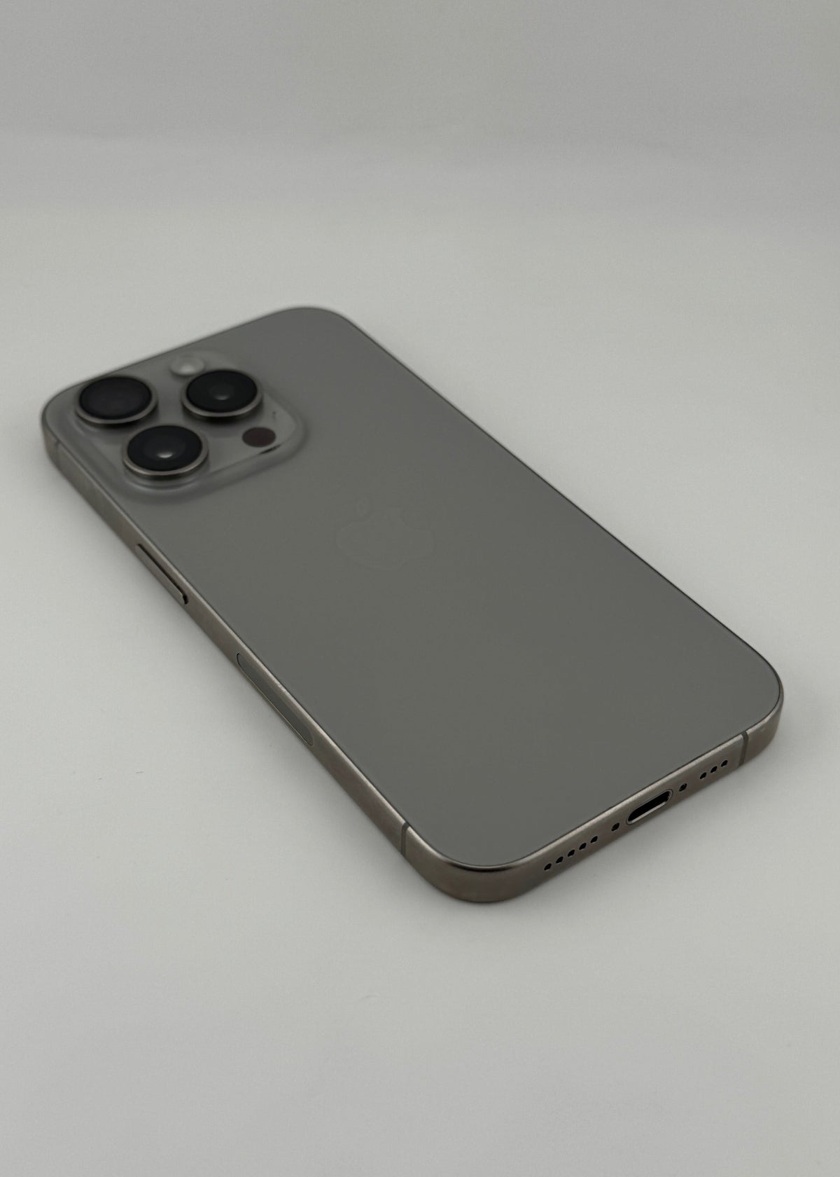 IPHONE 15 PRO / NATURAL TITANIO / 256GB