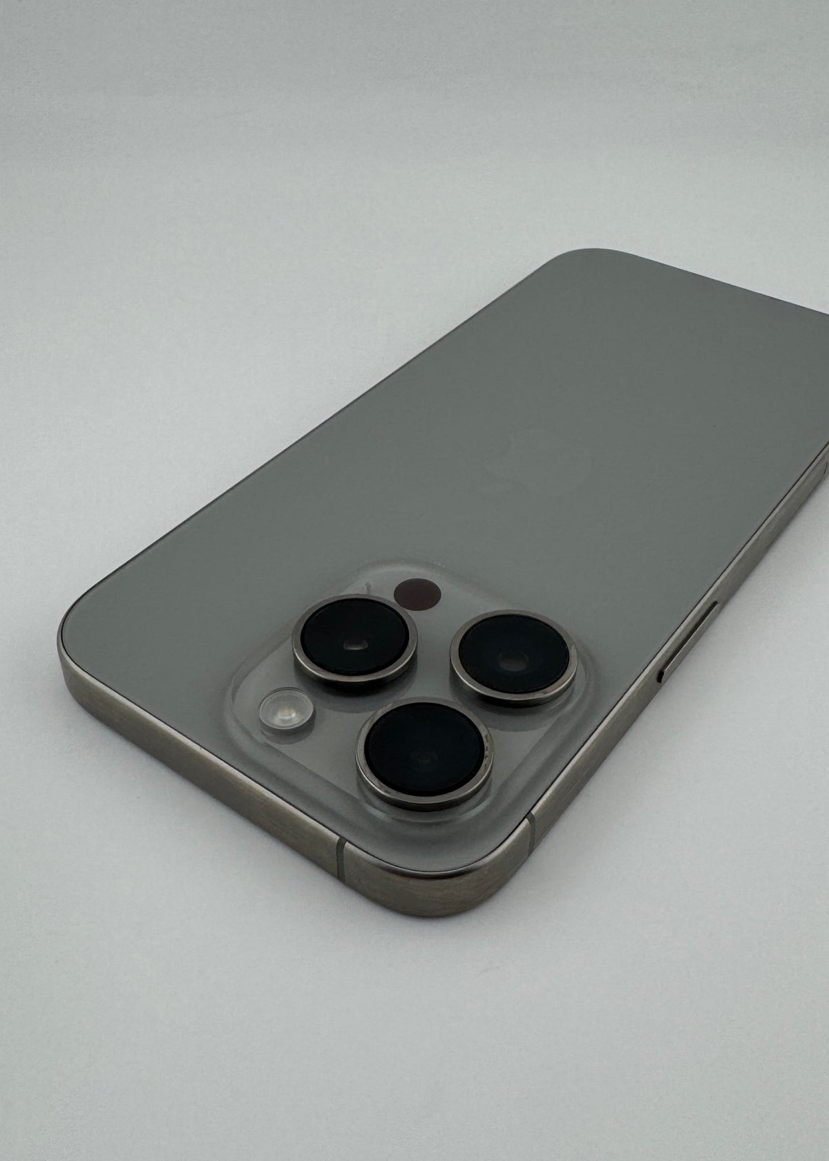 IPHONE 15 PRO / NATURAL TITANIO / 256GB