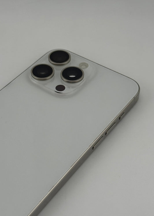 IPHONE 15 PRO MAX / BLANCO TITANIO / 512GB