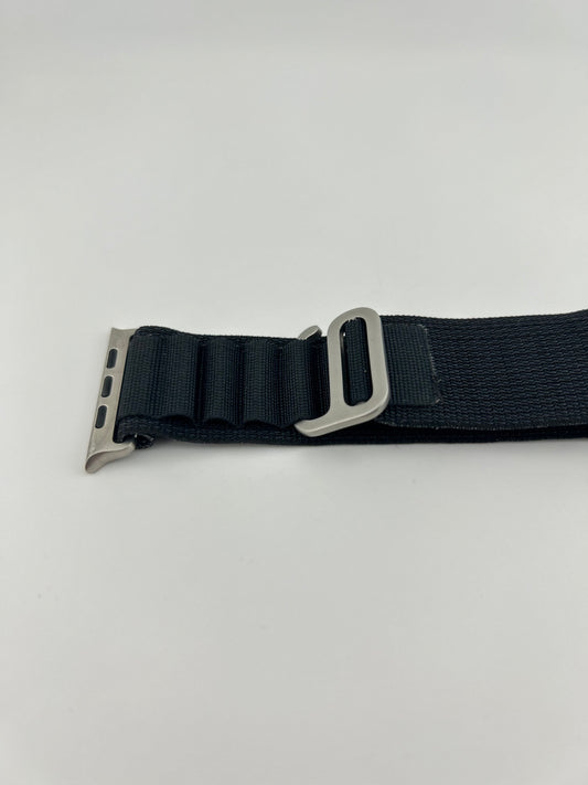 - Correa Alpine / Apple Watch