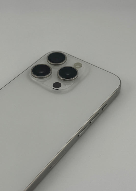 IPHONE 15 PRO / BLANCO TITANIO / 256GB