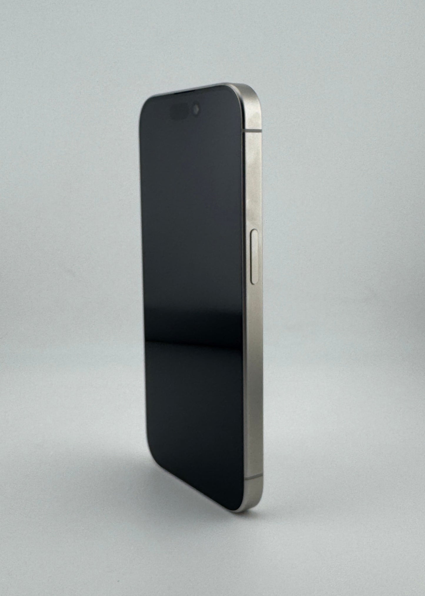 IPHONE 15 PRO / BLANCO TITANIO / 256GB