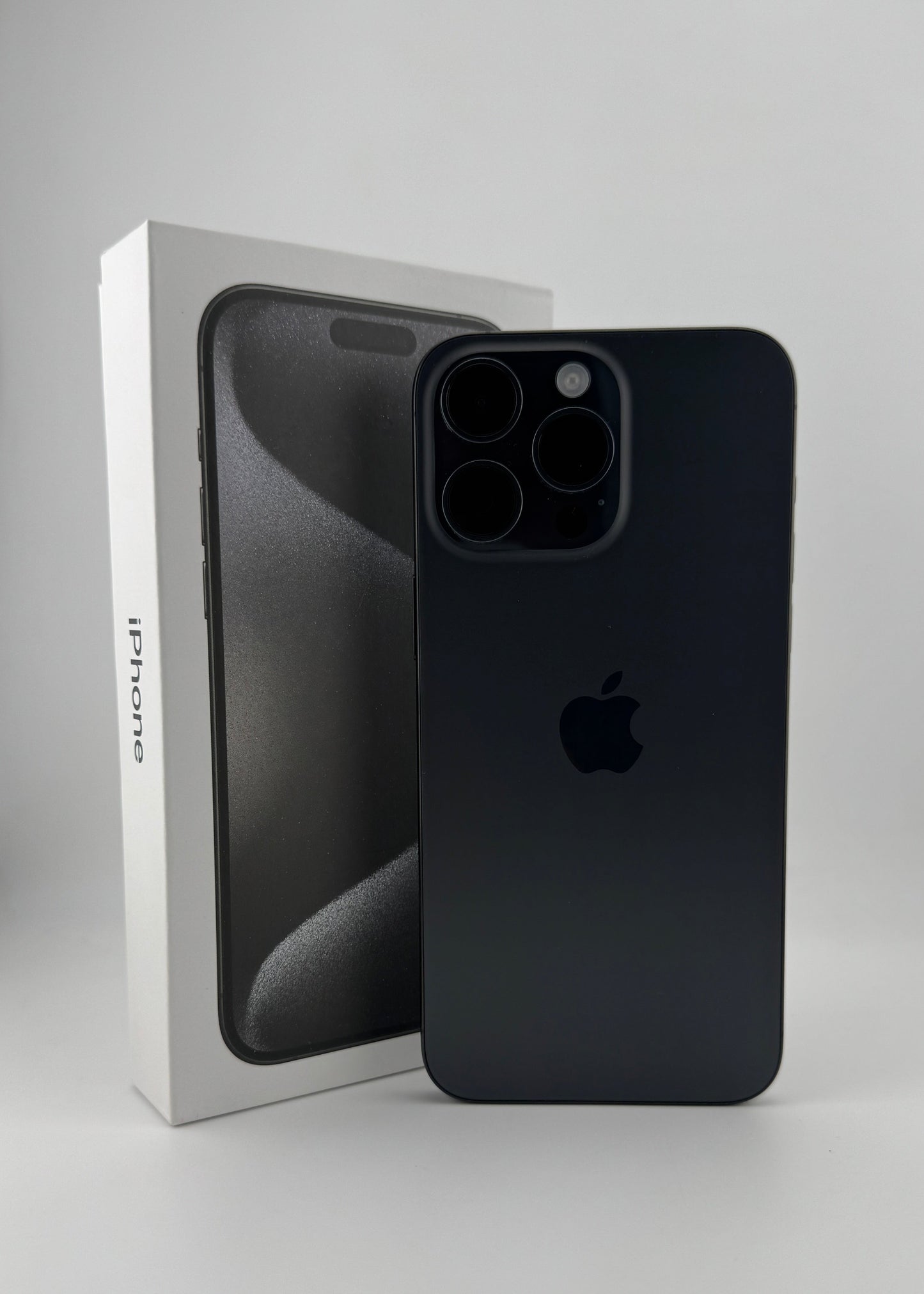 IPHONE 15 PRO MAX / NEGRO TITANIO / 512GB