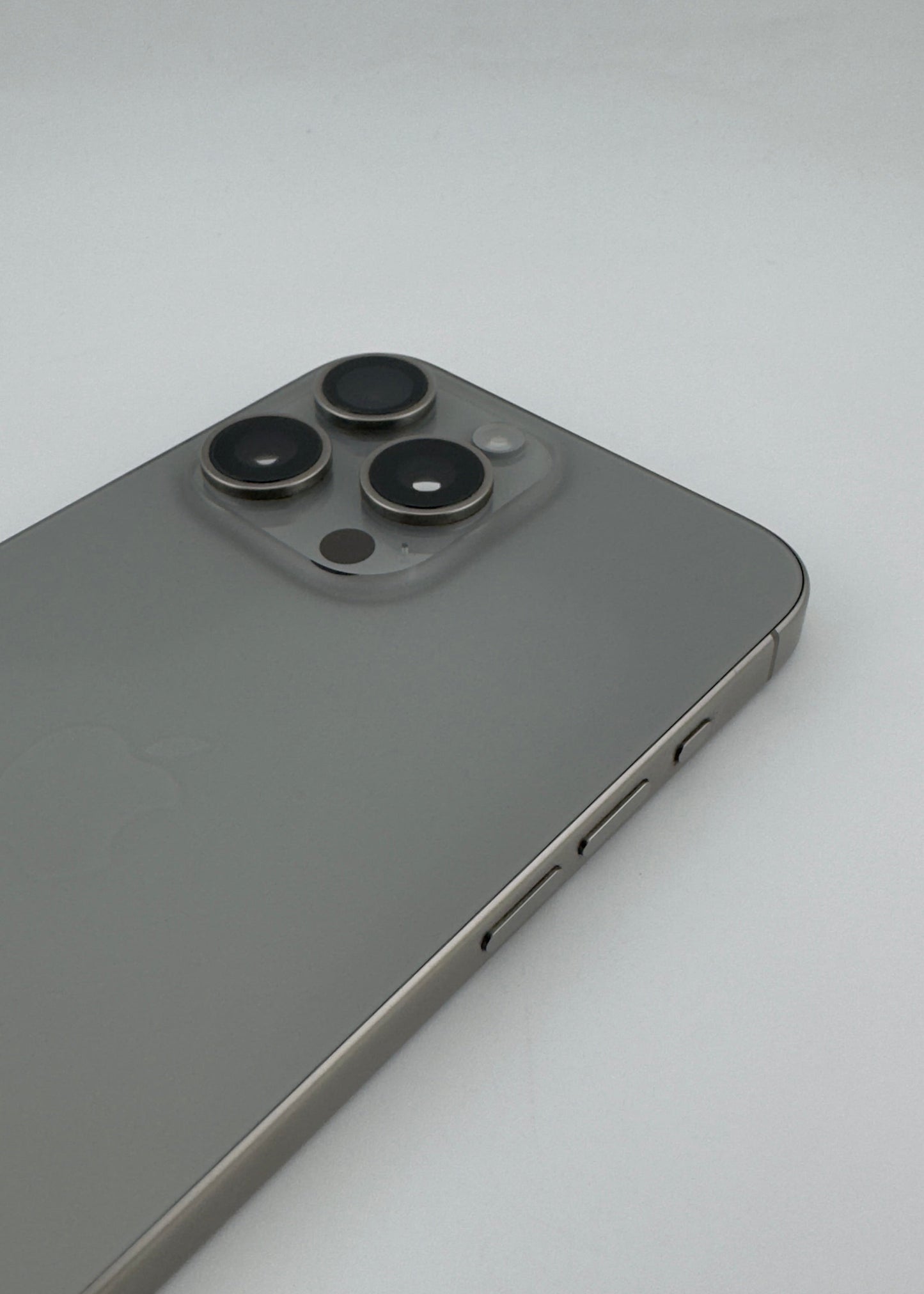 IPHONE 15 PRO MAX/ NATURAL TITANIO / 256GB