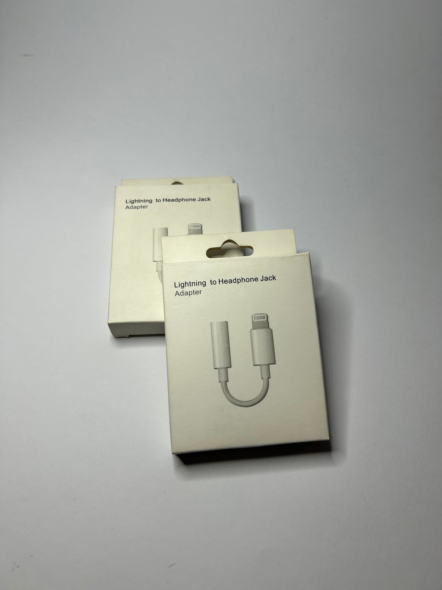 - ADAPTADOR JACK A LIHGTNING