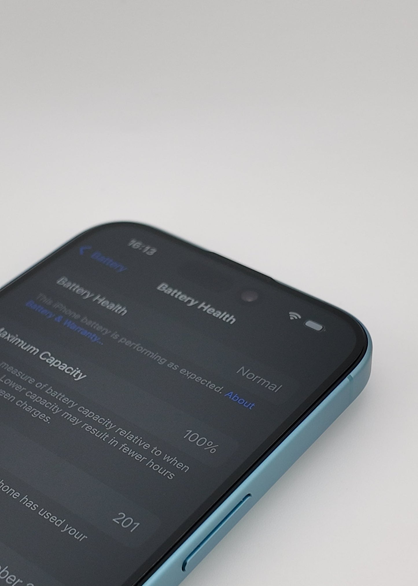 IPHONE 16 / VERDE AZULADO / 128GB