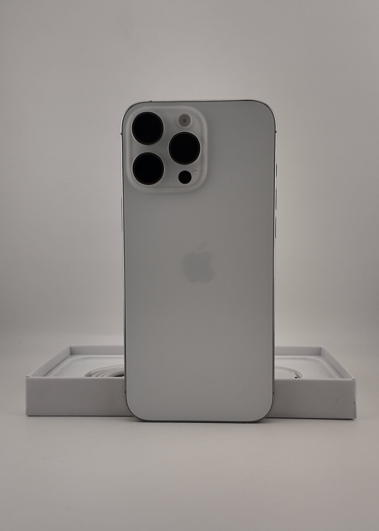 IPHONE 16 PRO MAX / BLANCO TITANIO / 256GB