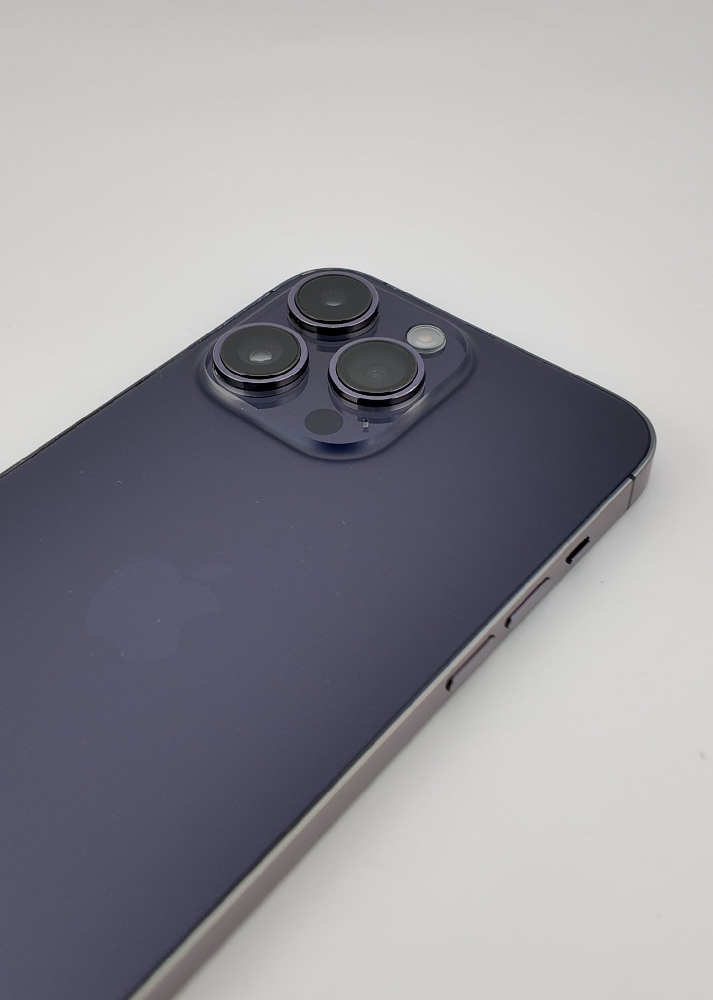 IPHONE 14 PRO MAX / MORADO OSCURO / 256GB