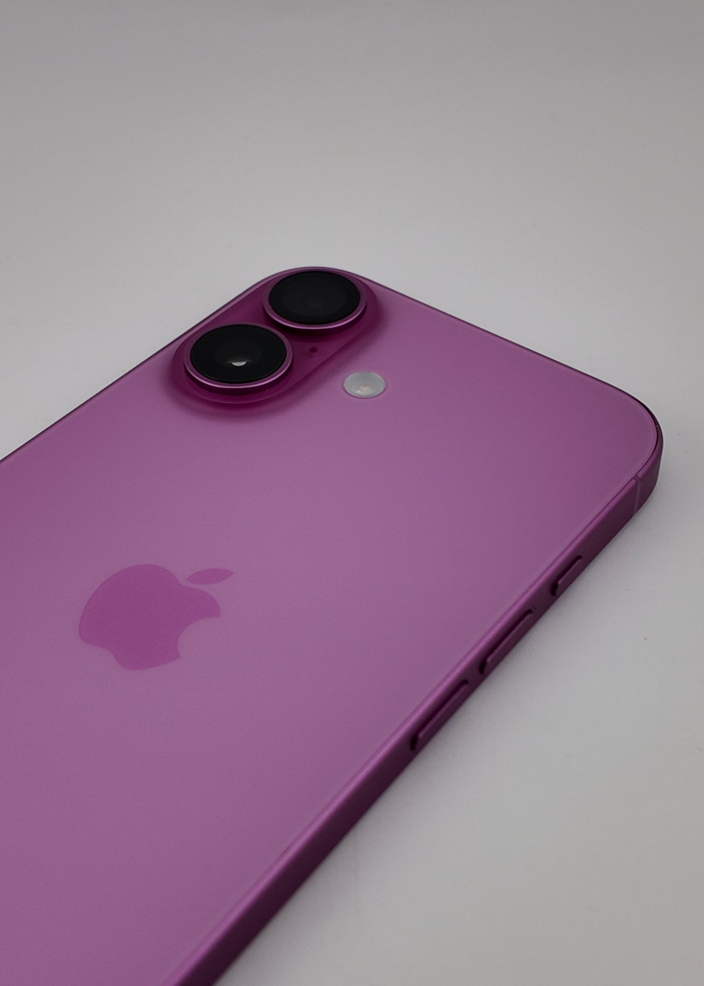 IPHONE 16 / ROSA / 128GB