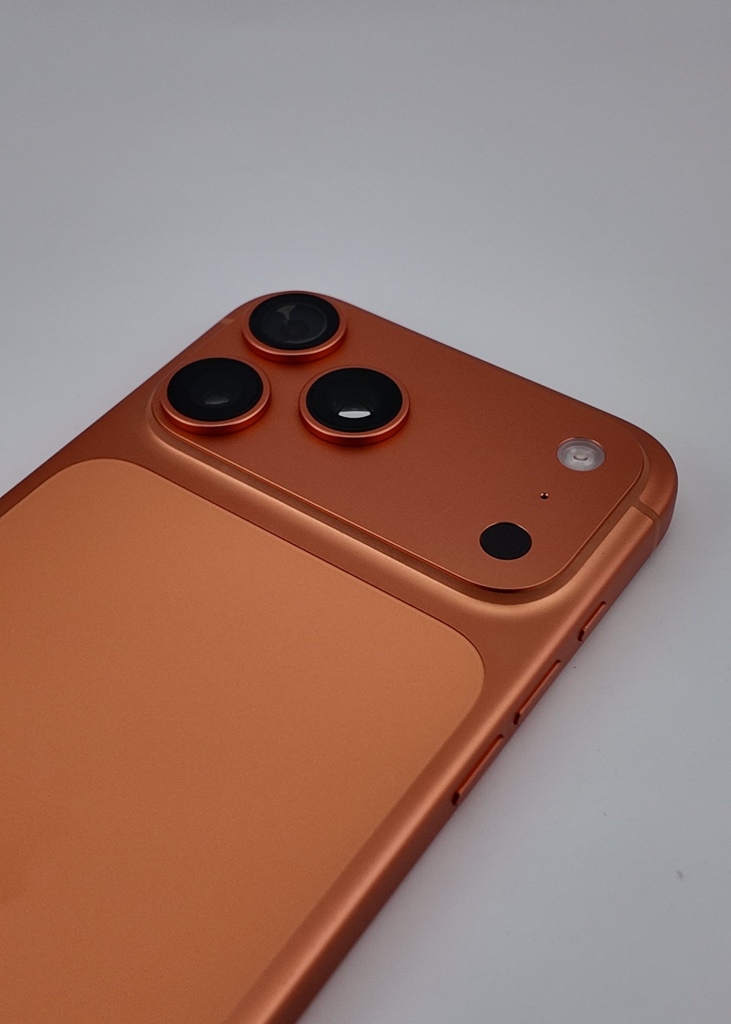 IPHONE 17 PRO MAX / NARANJA CÓSMICO / 512GB