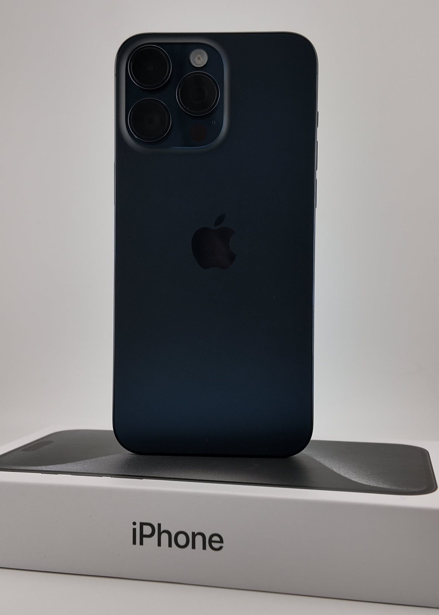 IPHONE 15 PRO MAX / AZUL TITANIO / 512 GB