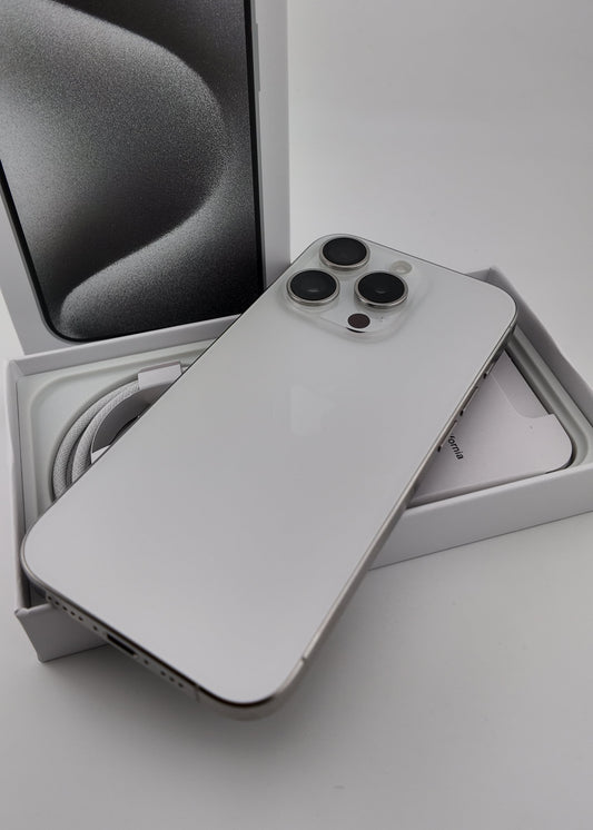 IPHONE 15 PRO / BLANCO TITANIO / 256GB