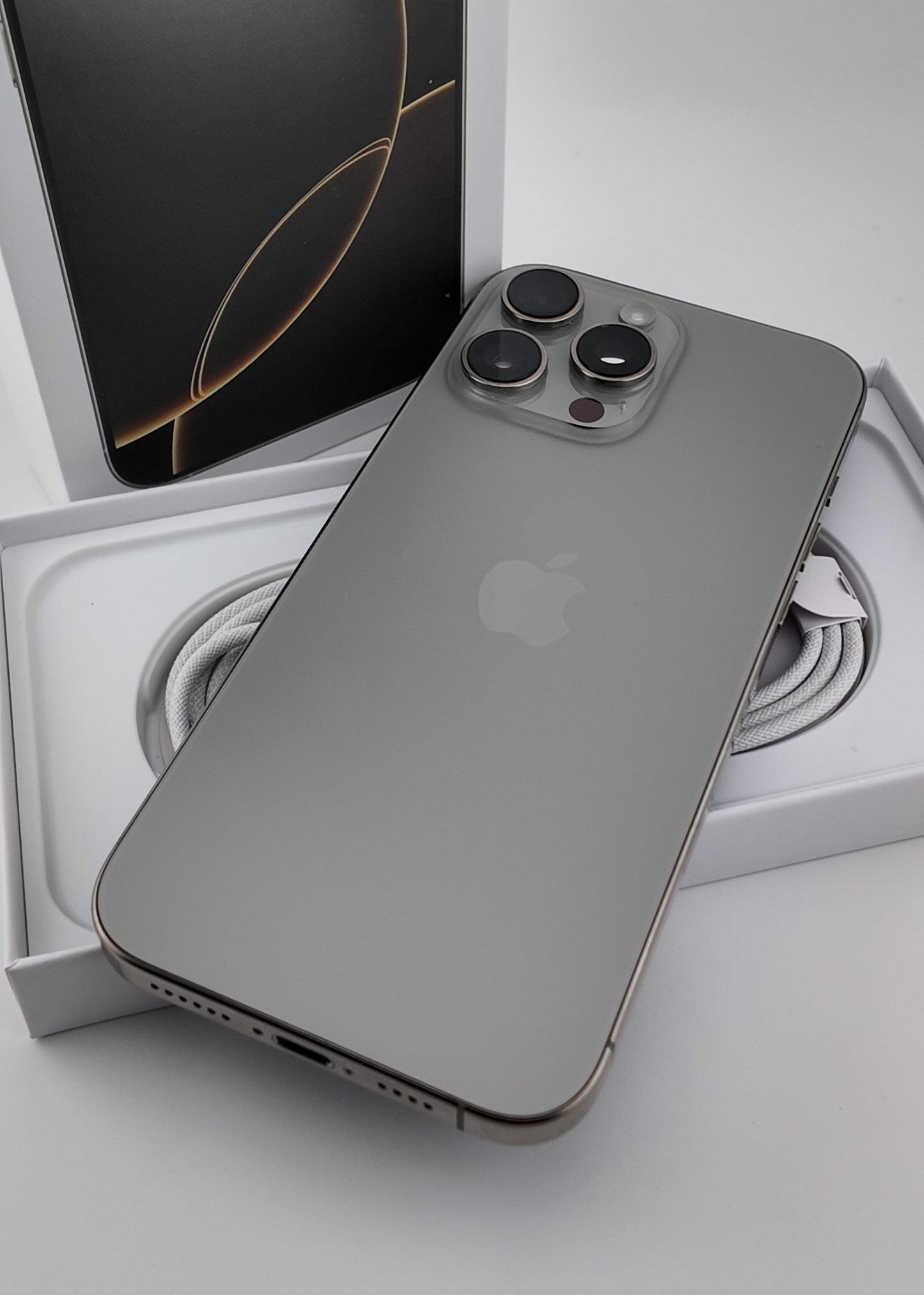 IPHONE 16 PRO MAX / NATURAL TITANIO / 256GB