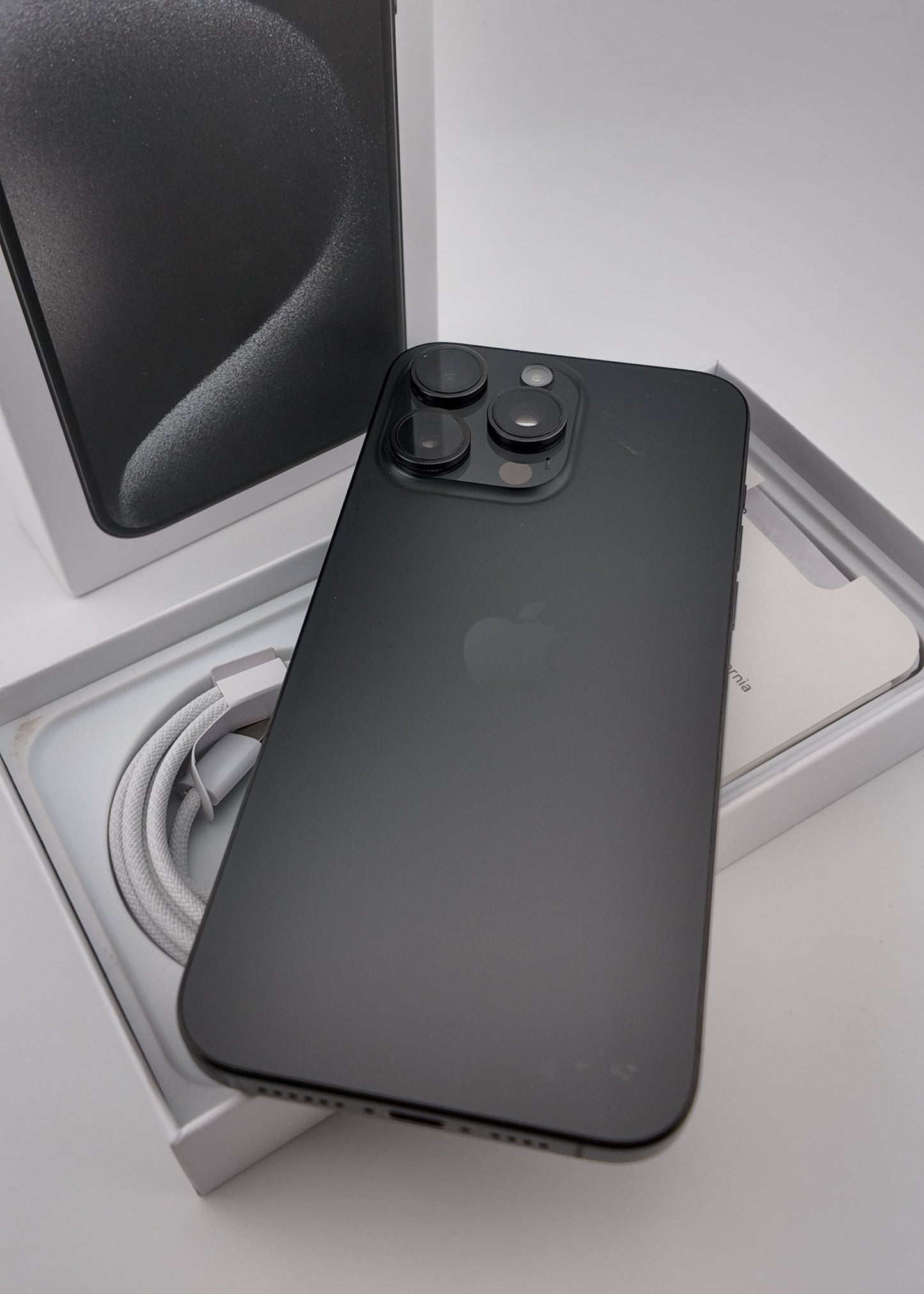 IPHONE 15 PRO MAX / NEGRO TITANIO / 1000GB